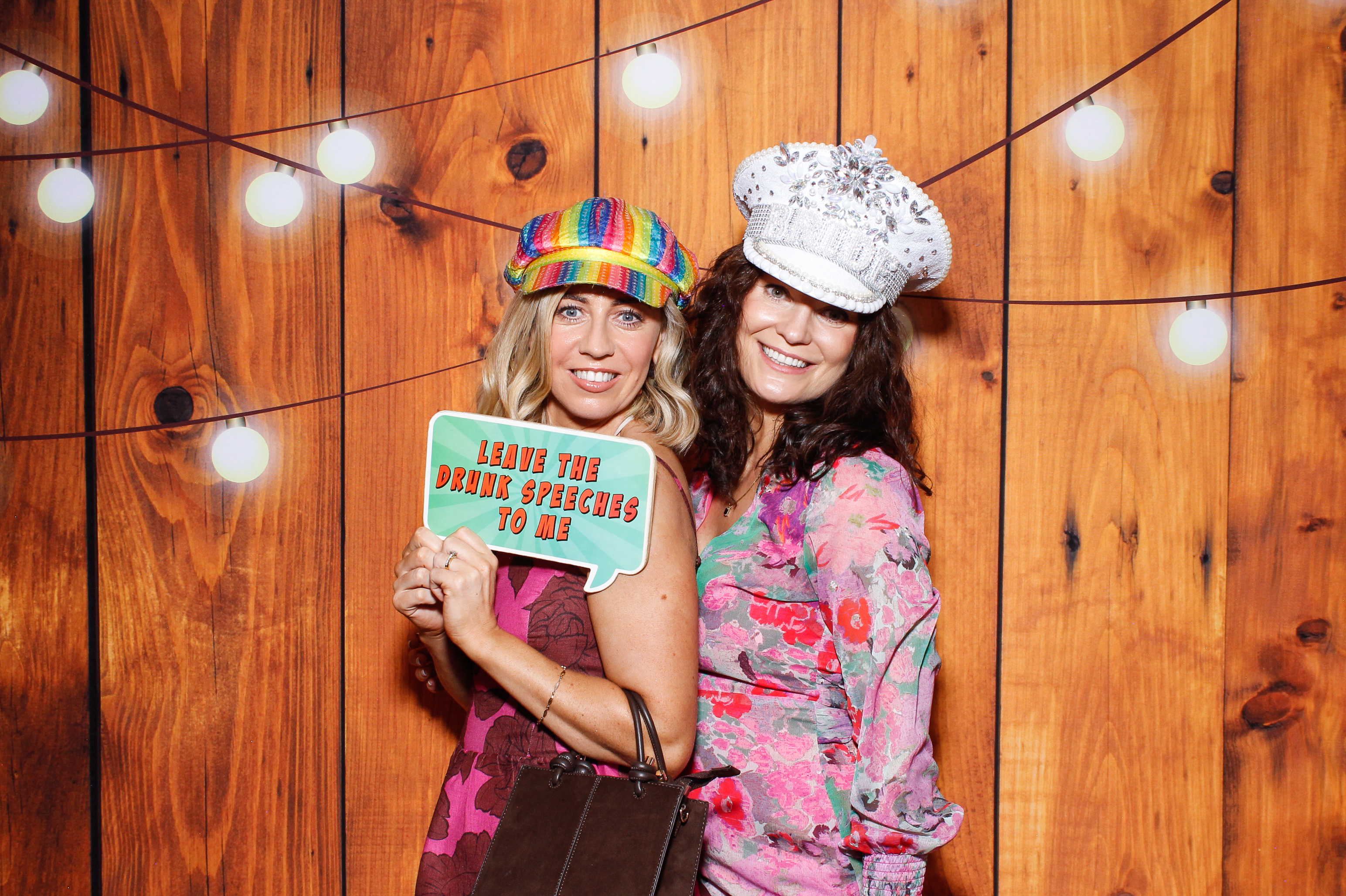 Aisling & Paul | View more photos from the event at gallery.snapmagic.ie/u/SnapMagic/Aisling-Paul