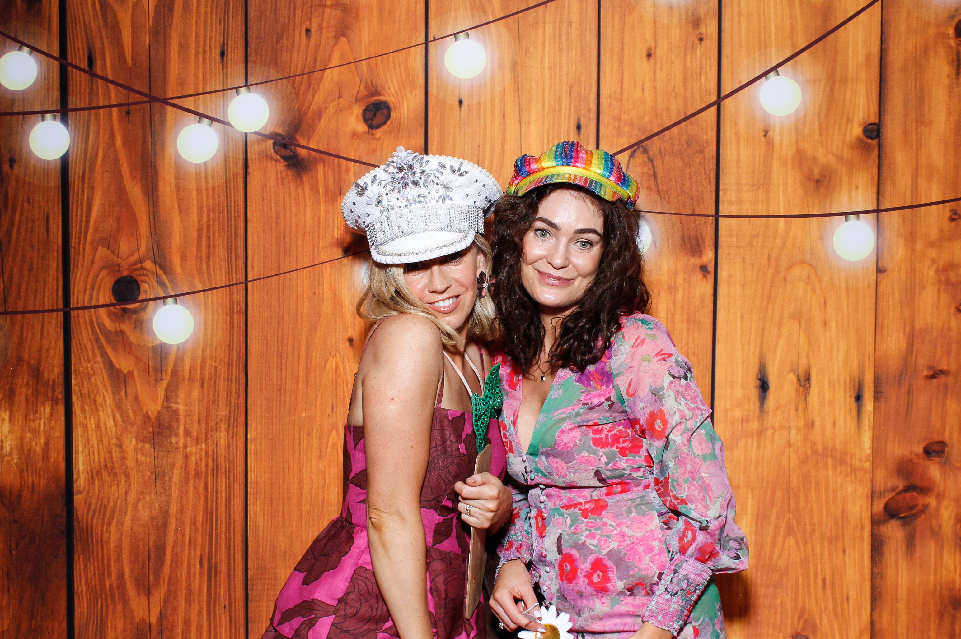 Aisling & Paul | View more photos from the event at gallery.snapmagic.ie/u/SnapMagic/Aisling-Paul