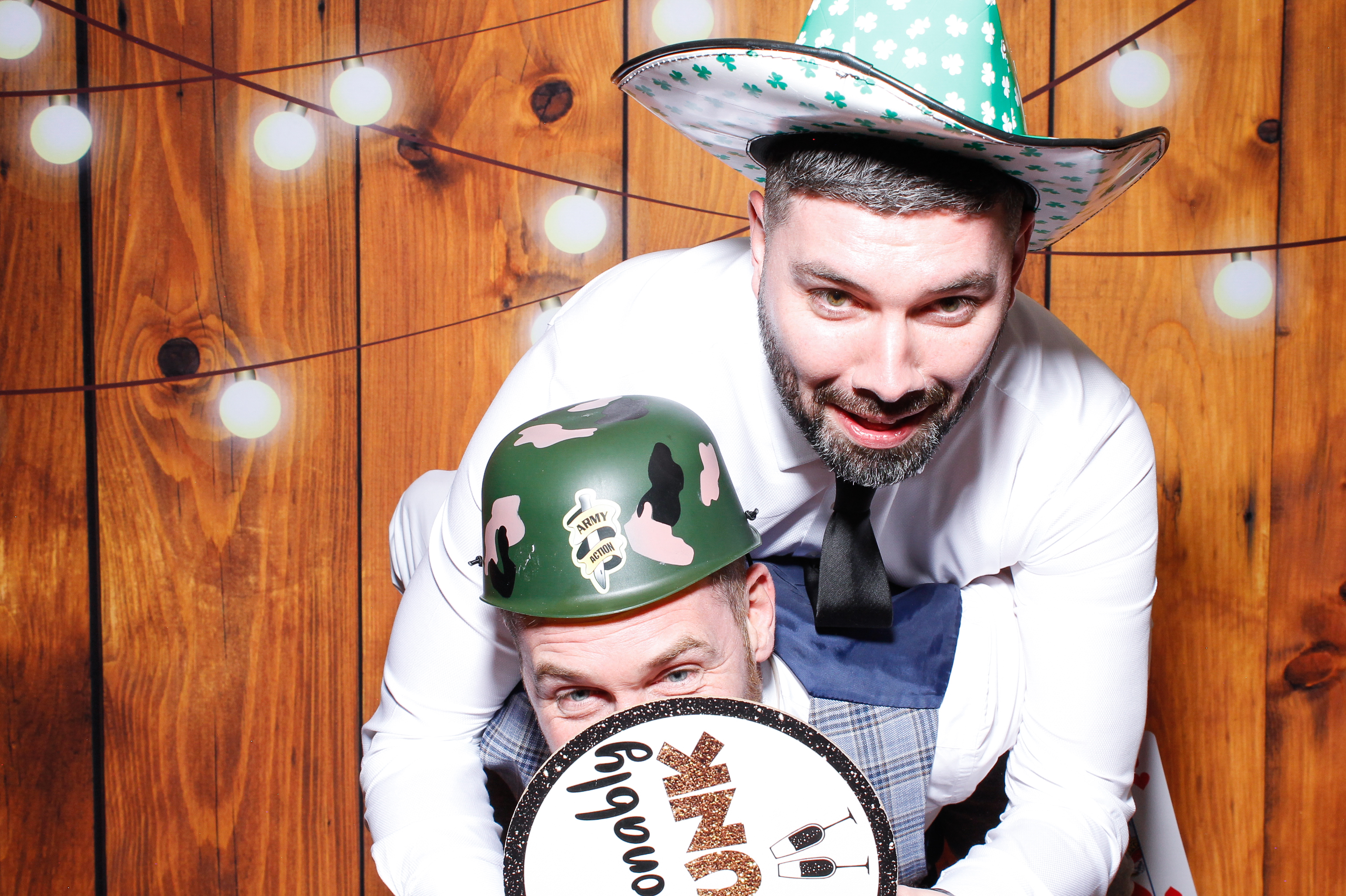 Aisling & Paul | View more photos from the event at gallery.snapmagic.ie/u/SnapMagic/Aisling-Paul