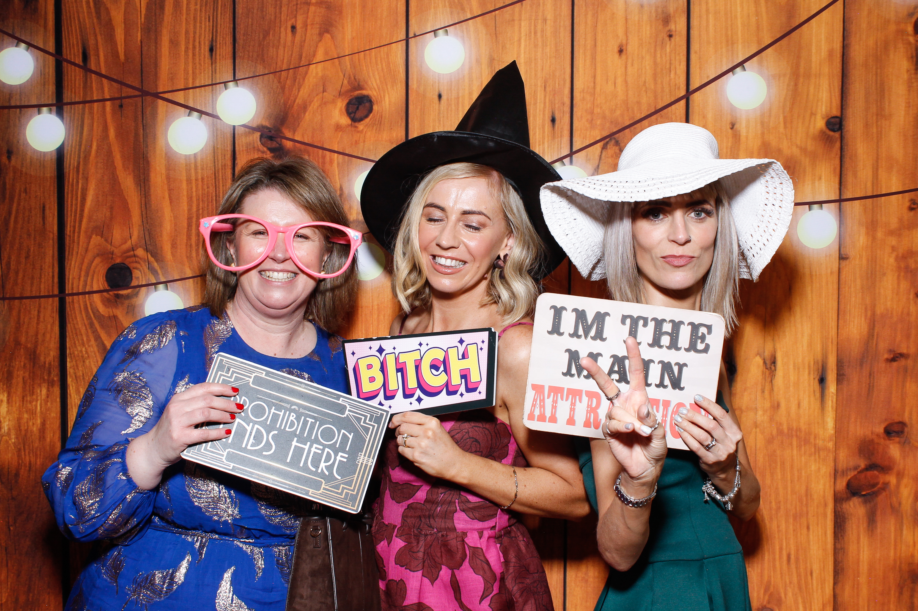 Aisling & Paul | View more photos from the event at gallery.snapmagic.ie/u/SnapMagic/Aisling-Paul