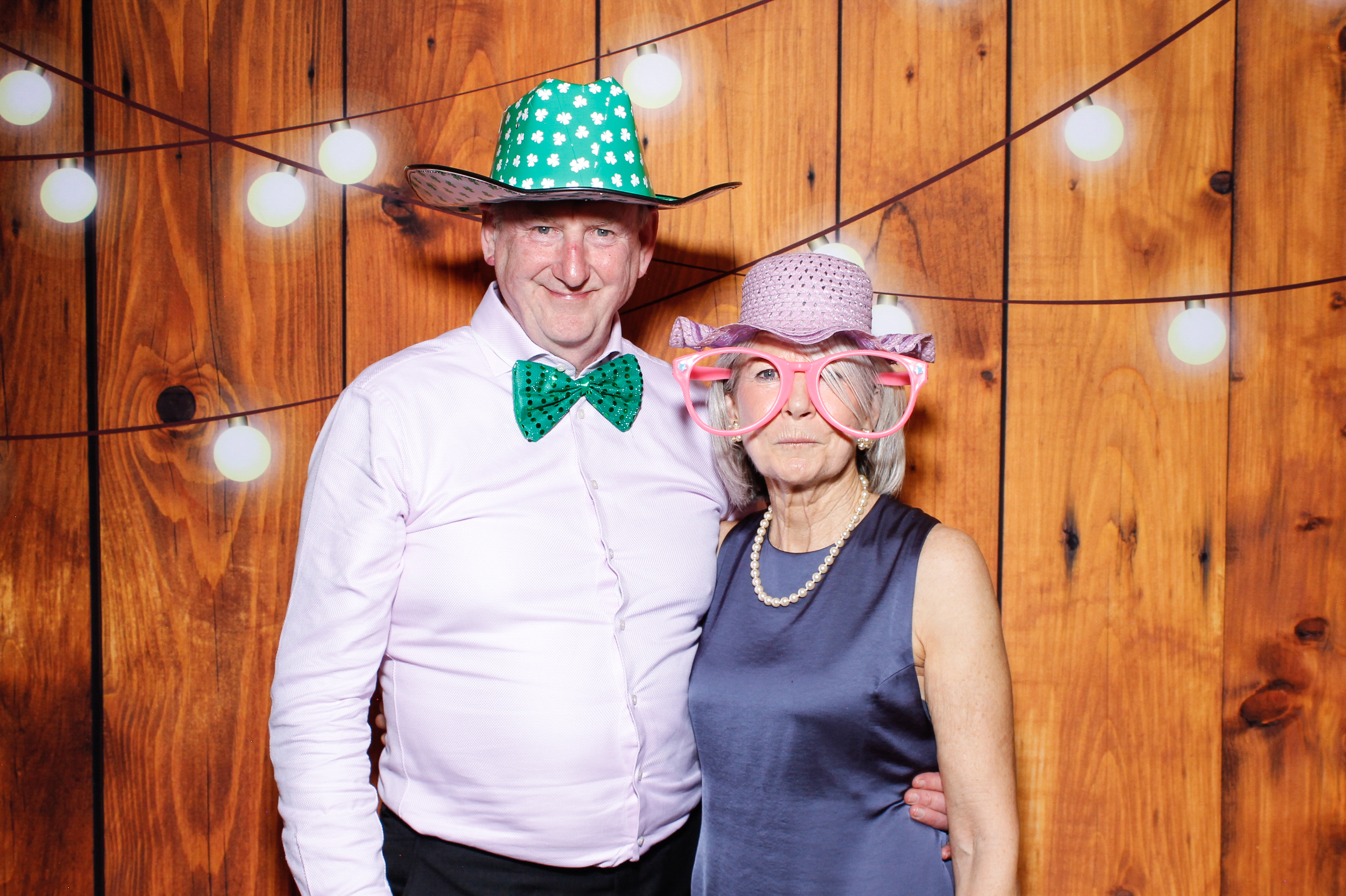 Aisling & Paul | View more photos from the event at gallery.snapmagic.ie/u/SnapMagic/Aisling-Paul