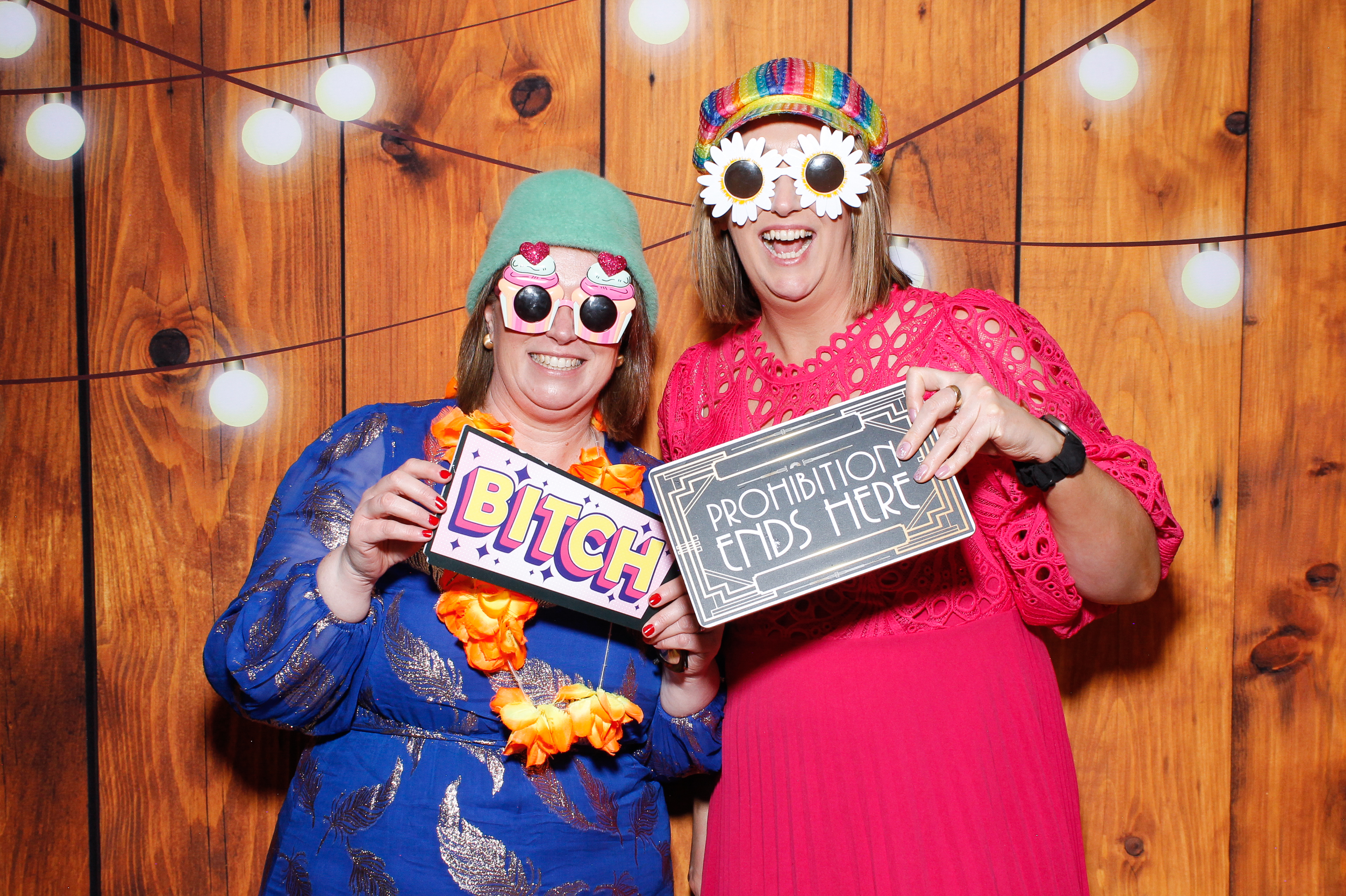 Aisling & Paul | View more photos from the event at gallery.snapmagic.ie/u/SnapMagic/Aisling-Paul