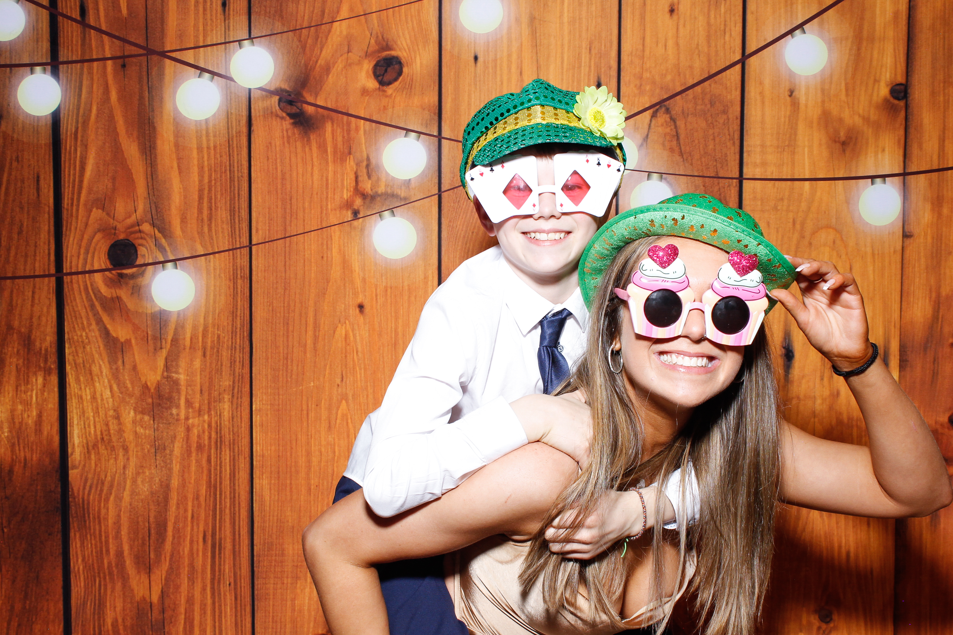 Aisling & Paul | View more photos from the event at gallery.snapmagic.ie/u/SnapMagic/Aisling-Paul