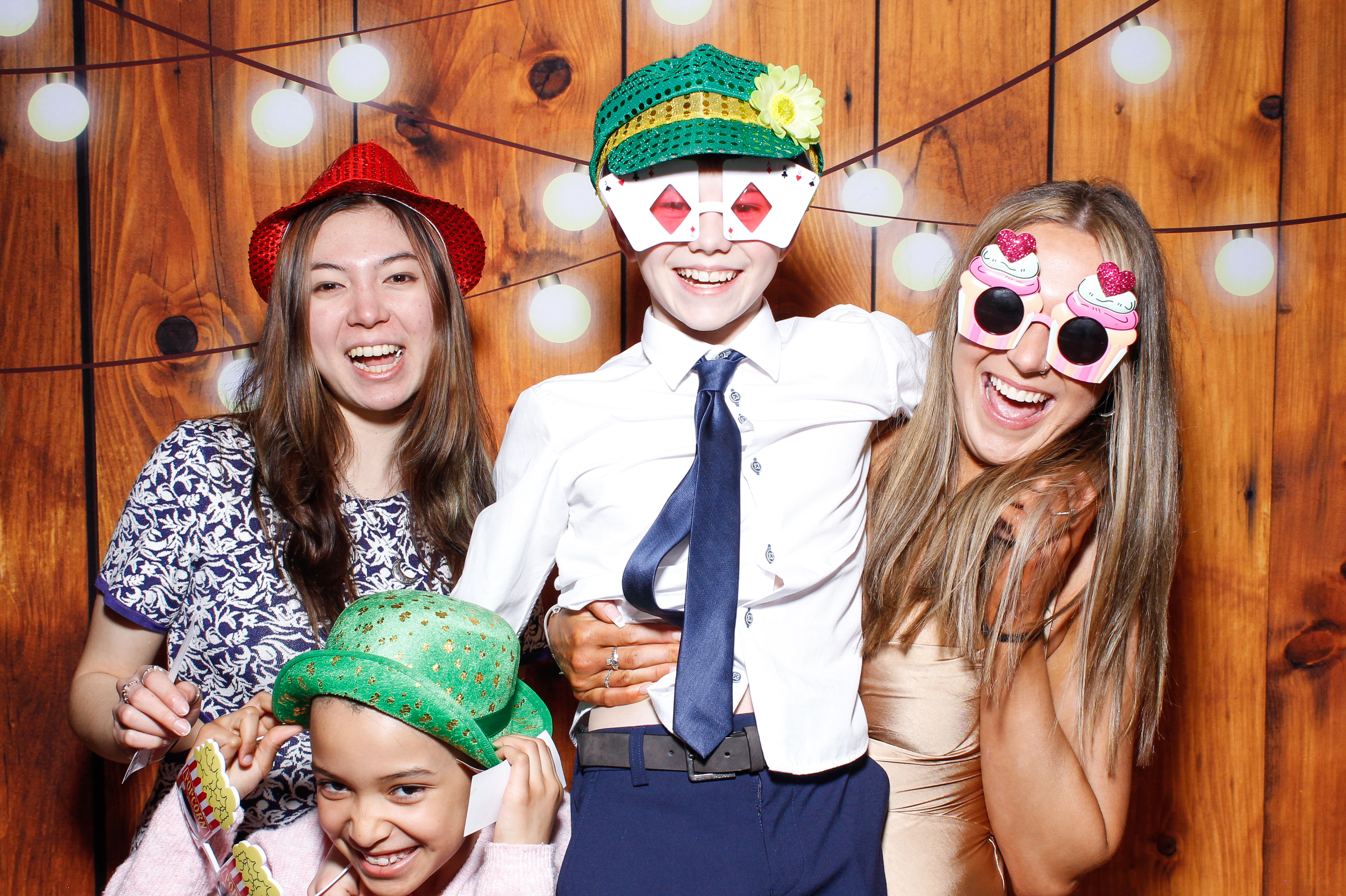 Aisling & Paul | View more photos from the event at gallery.snapmagic.ie/u/SnapMagic/Aisling-Paul