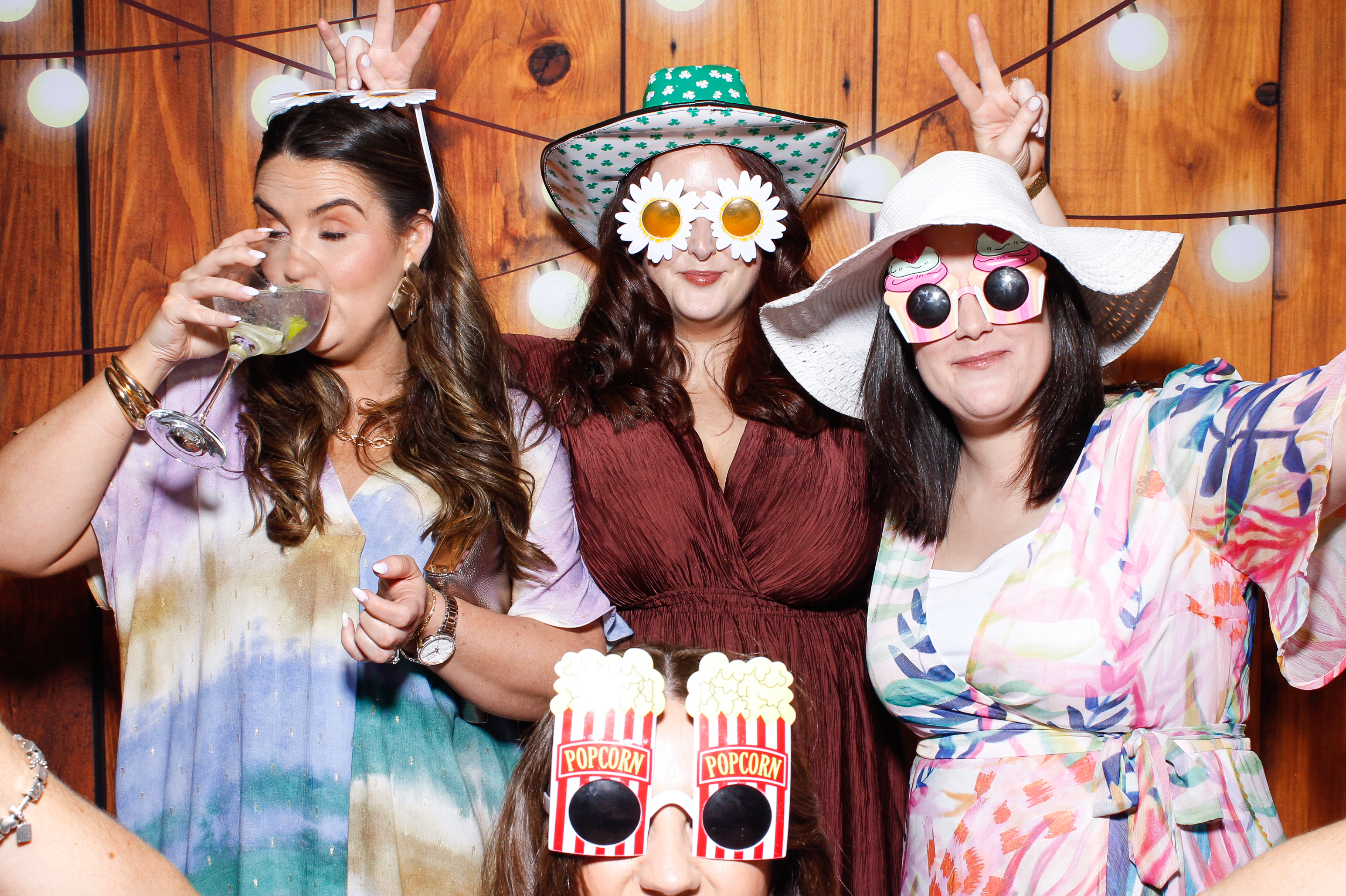 Aisling & Paul | View more photos from the event at gallery.snapmagic.ie/u/SnapMagic/Aisling-Paul