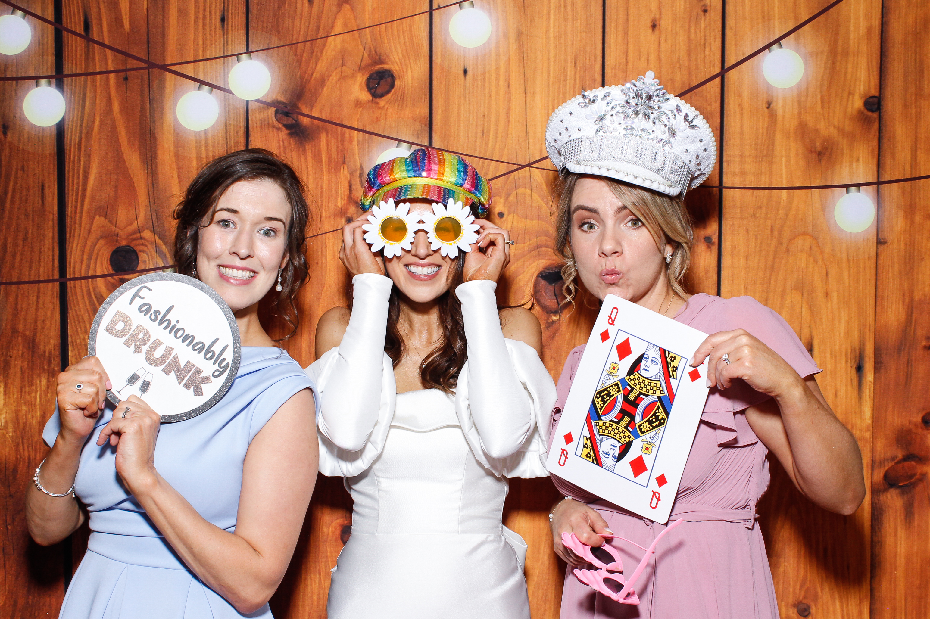 Aisling & Paul | View more photos from the event at gallery.snapmagic.ie/u/SnapMagic/Aisling-Paul