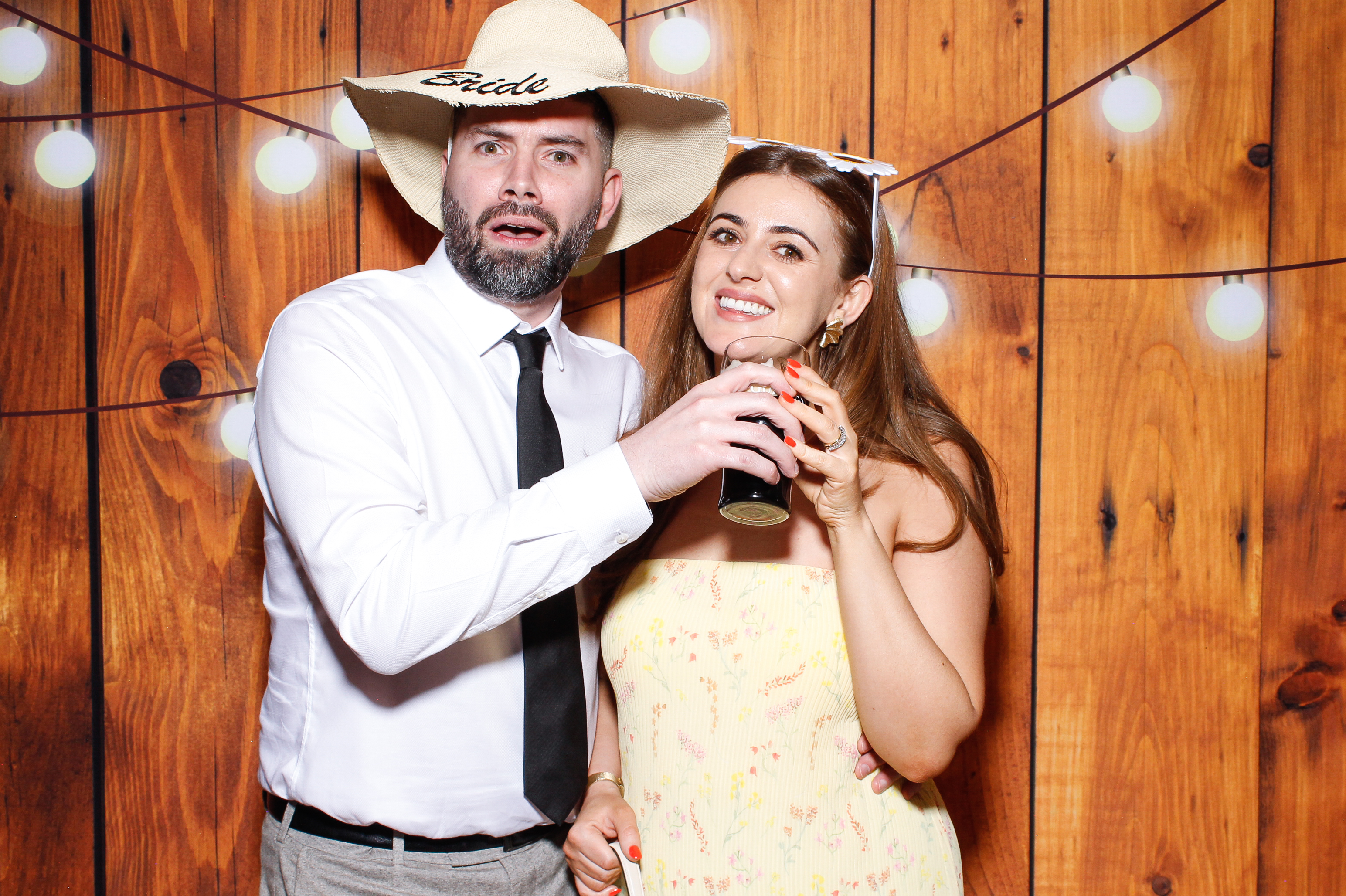 Aisling & Paul | View more photos from the event at gallery.snapmagic.ie/u/SnapMagic/Aisling-Paul