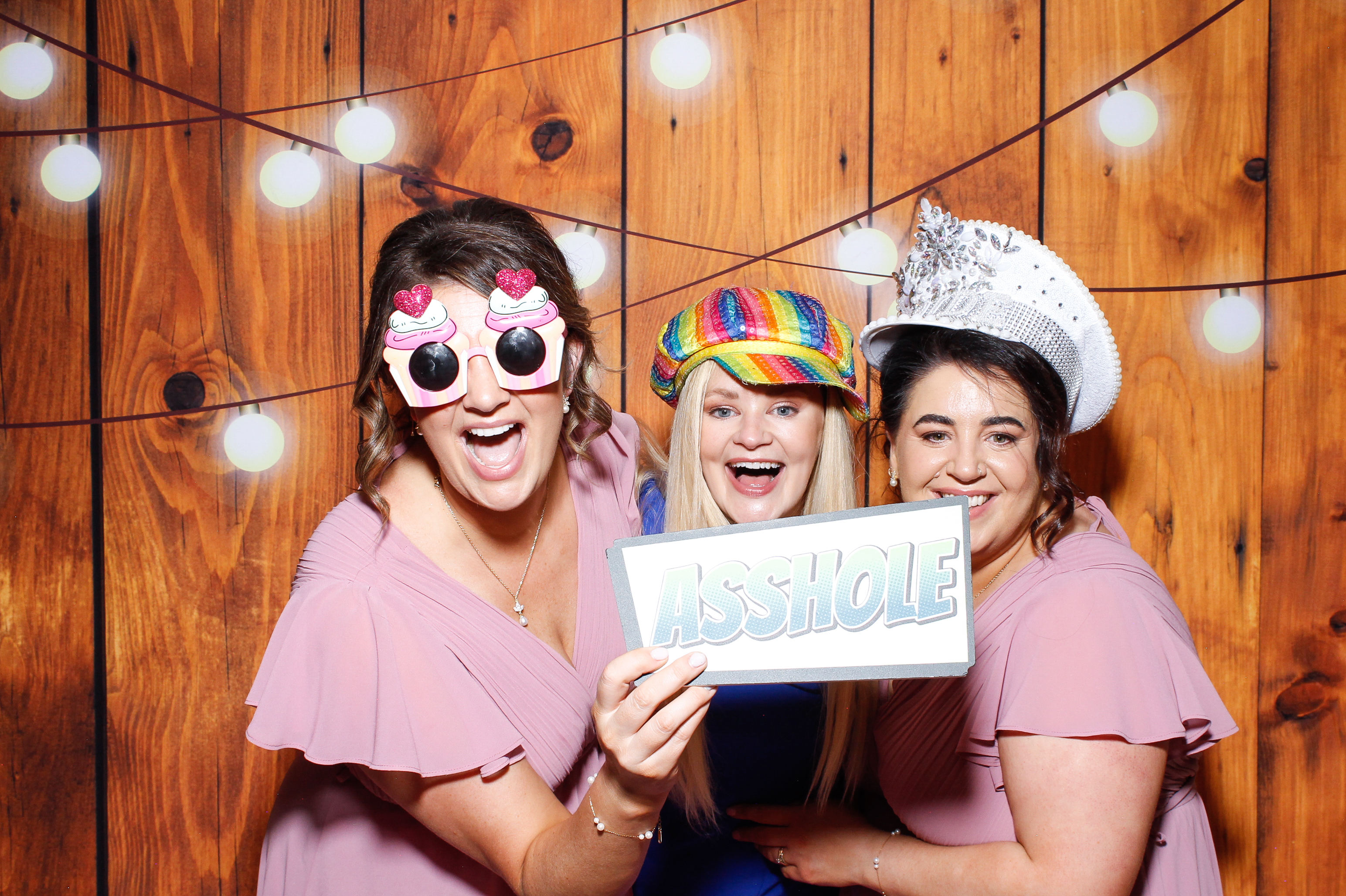 Aisling & Paul | View more photos from the event at gallery.snapmagic.ie/u/SnapMagic/Aisling-Paul