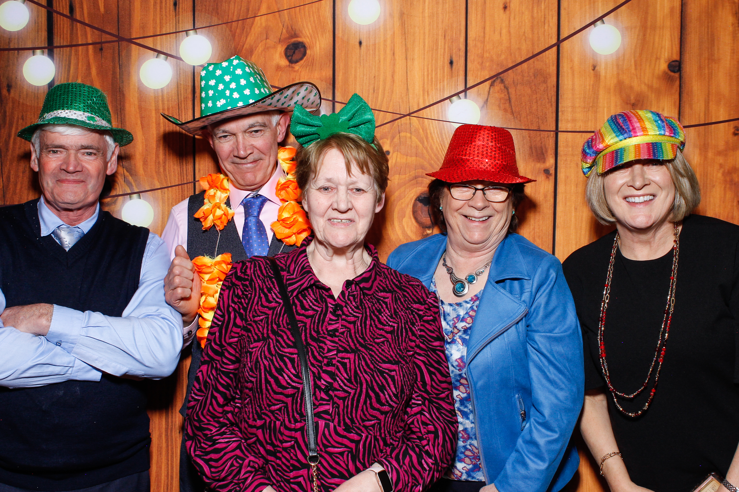 Aisling & Paul | View more photos from the event at gallery.snapmagic.ie/u/SnapMagic/Aisling-Paul