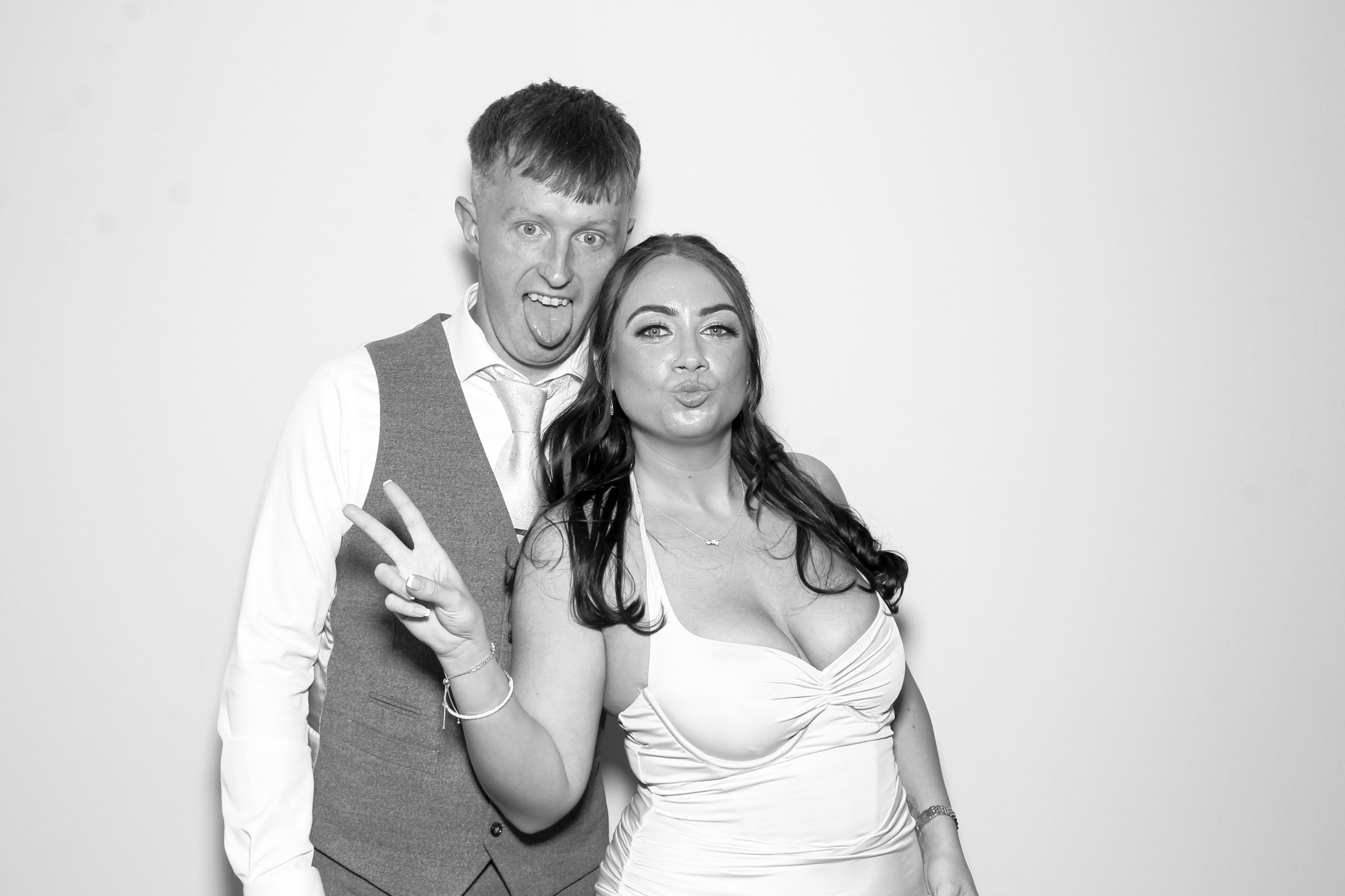 Amy & Gary | View more photos from the event at gallery.snapmagic.ie/u/SnapMagic/Amy-Gary