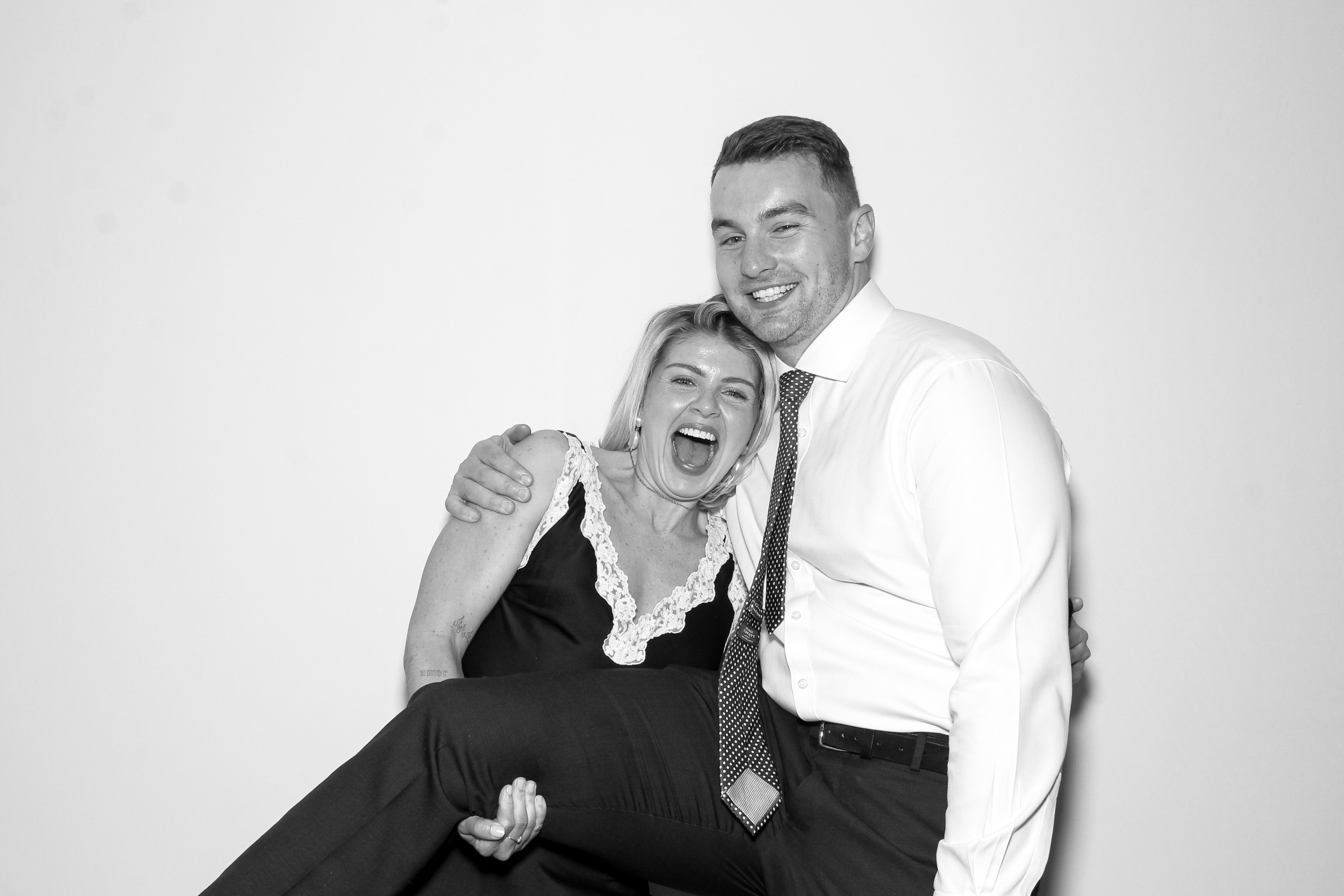 Amy & Gary | View more photos from the event at gallery.snapmagic.ie/u/SnapMagic/Amy-Gary