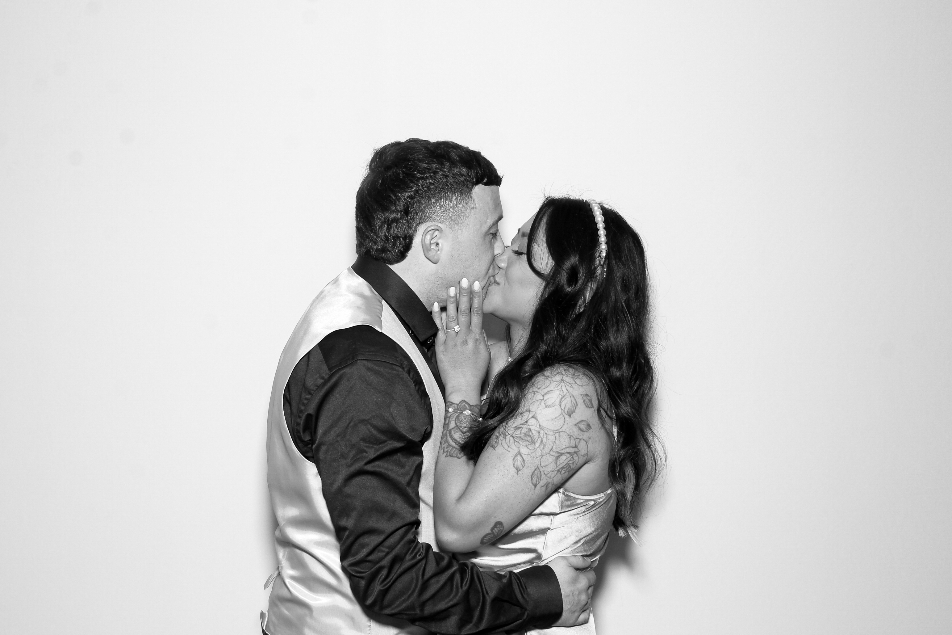 Amy & Gary | View more photos from the event at gallery.snapmagic.ie/u/SnapMagic/Amy-Gary
