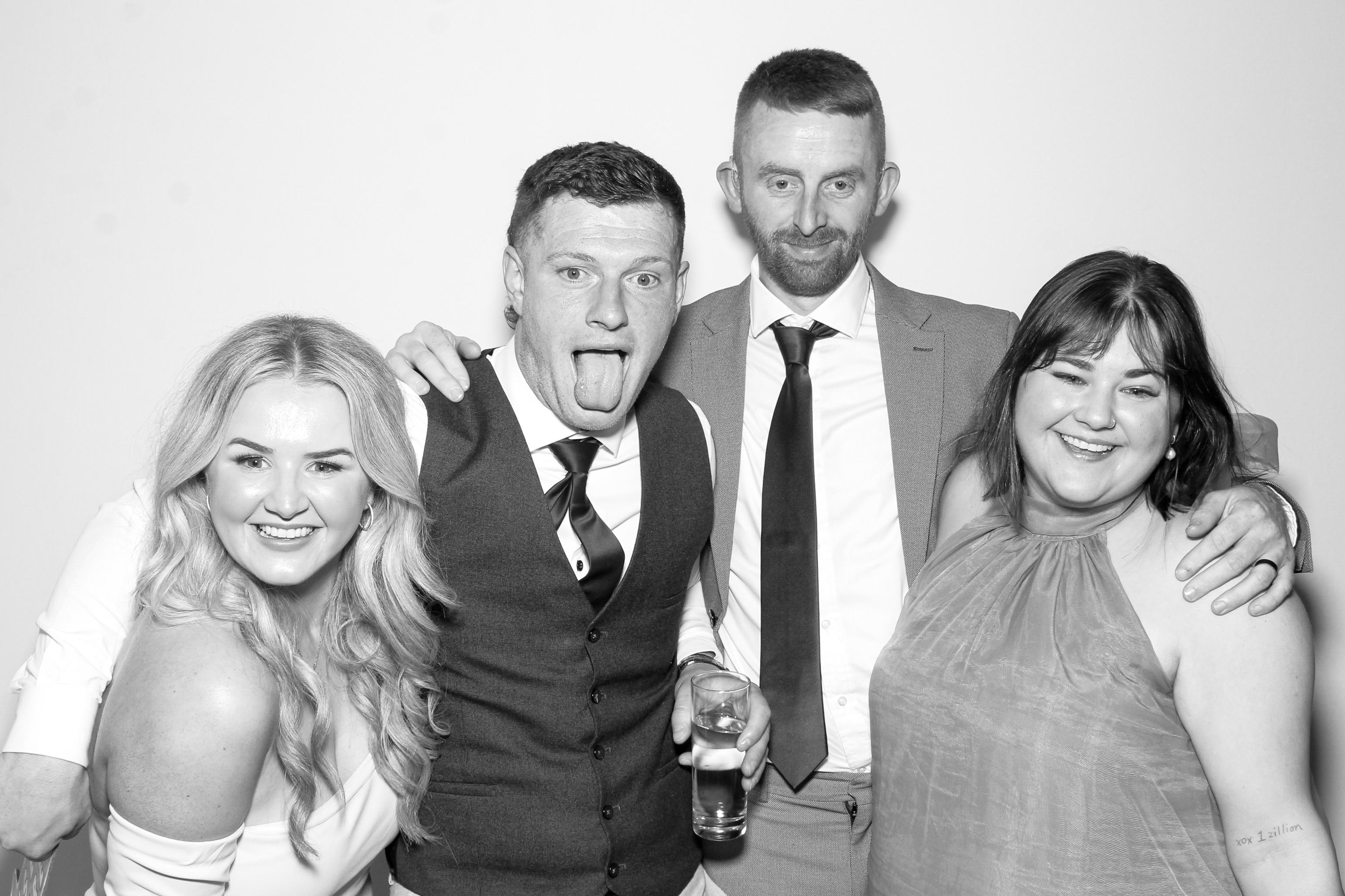 Amy & Gary | View more photos from the event at gallery.snapmagic.ie/u/SnapMagic/Amy-Gary