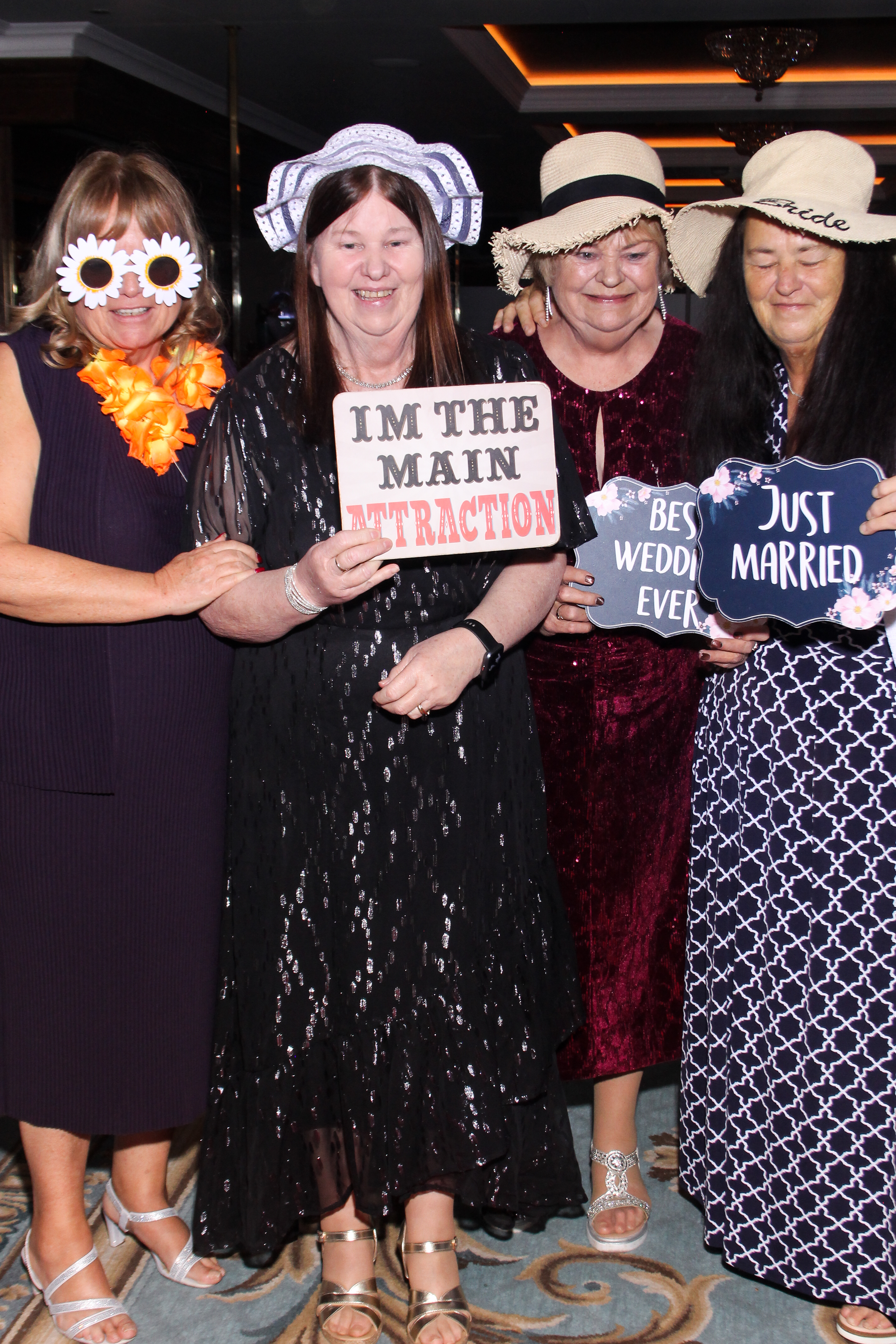 Cathal & Courtney | View more photos from the event at gallery.snapmagic.ie/u/SnapMagic/Cathal-Courtney