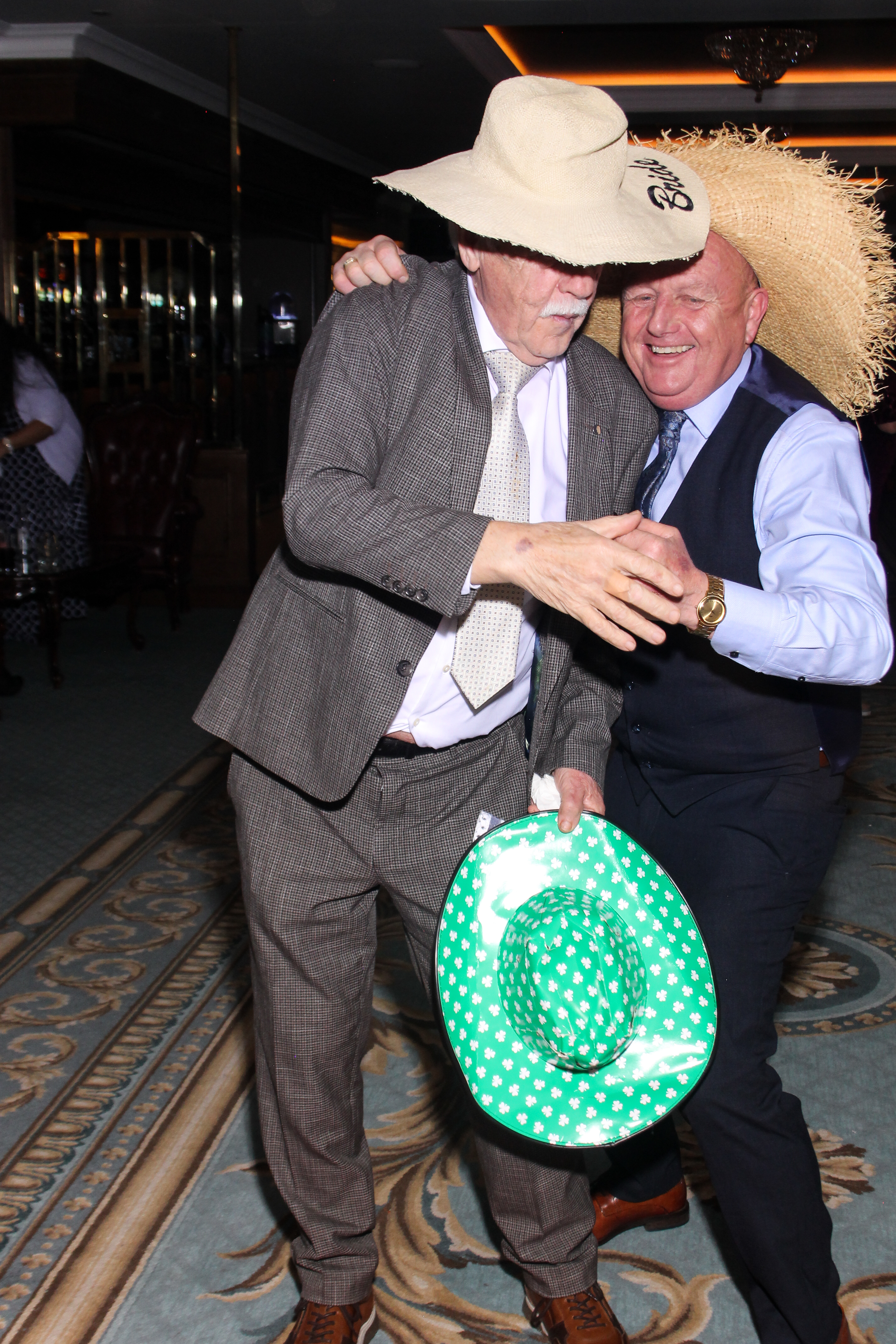 Cathal & Courtney | View more photos from the event at gallery.snapmagic.ie/u/SnapMagic/Cathal-Courtney