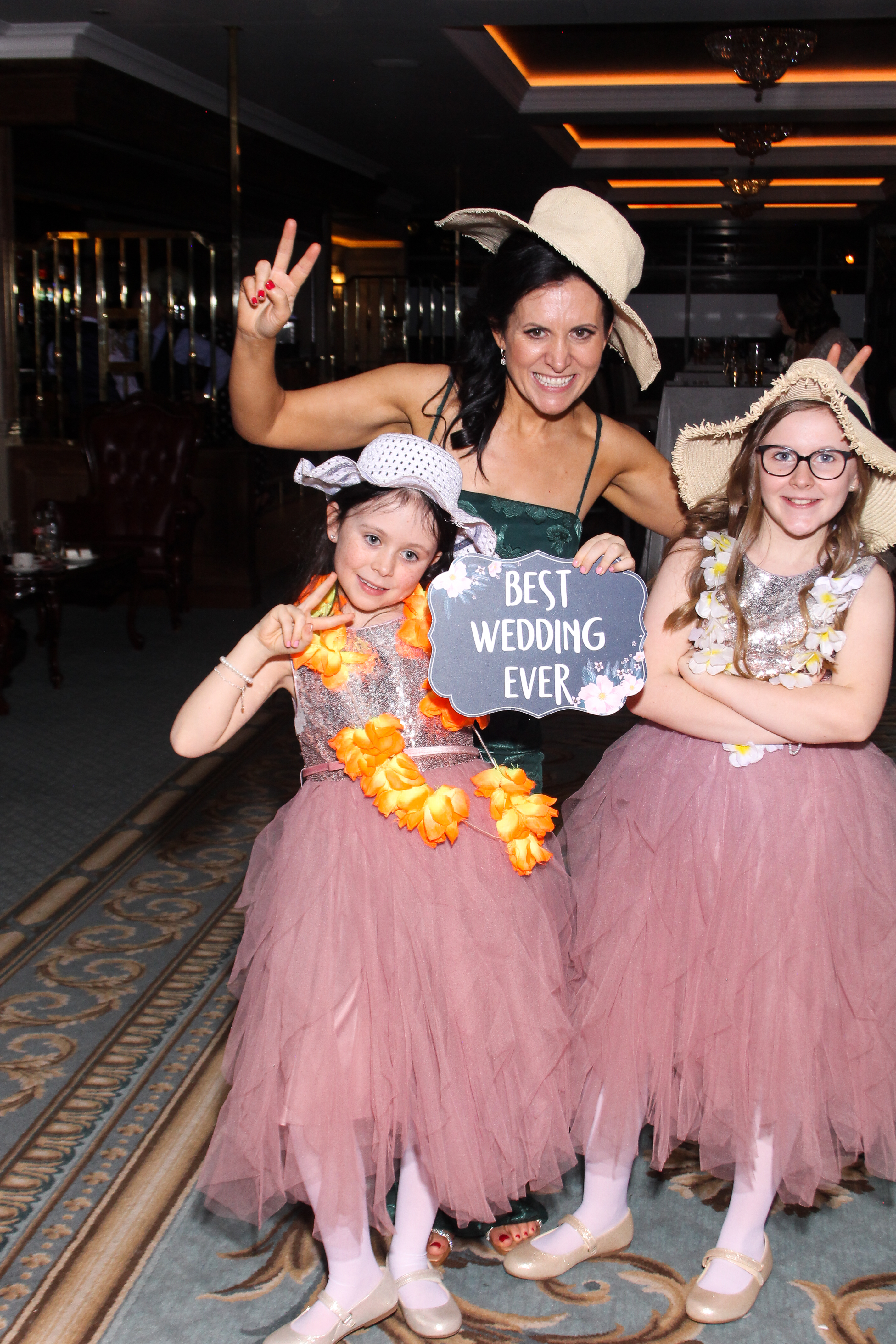 Cathal & Courtney | View more photos from the event at gallery.snapmagic.ie/u/SnapMagic/Cathal-Courtney