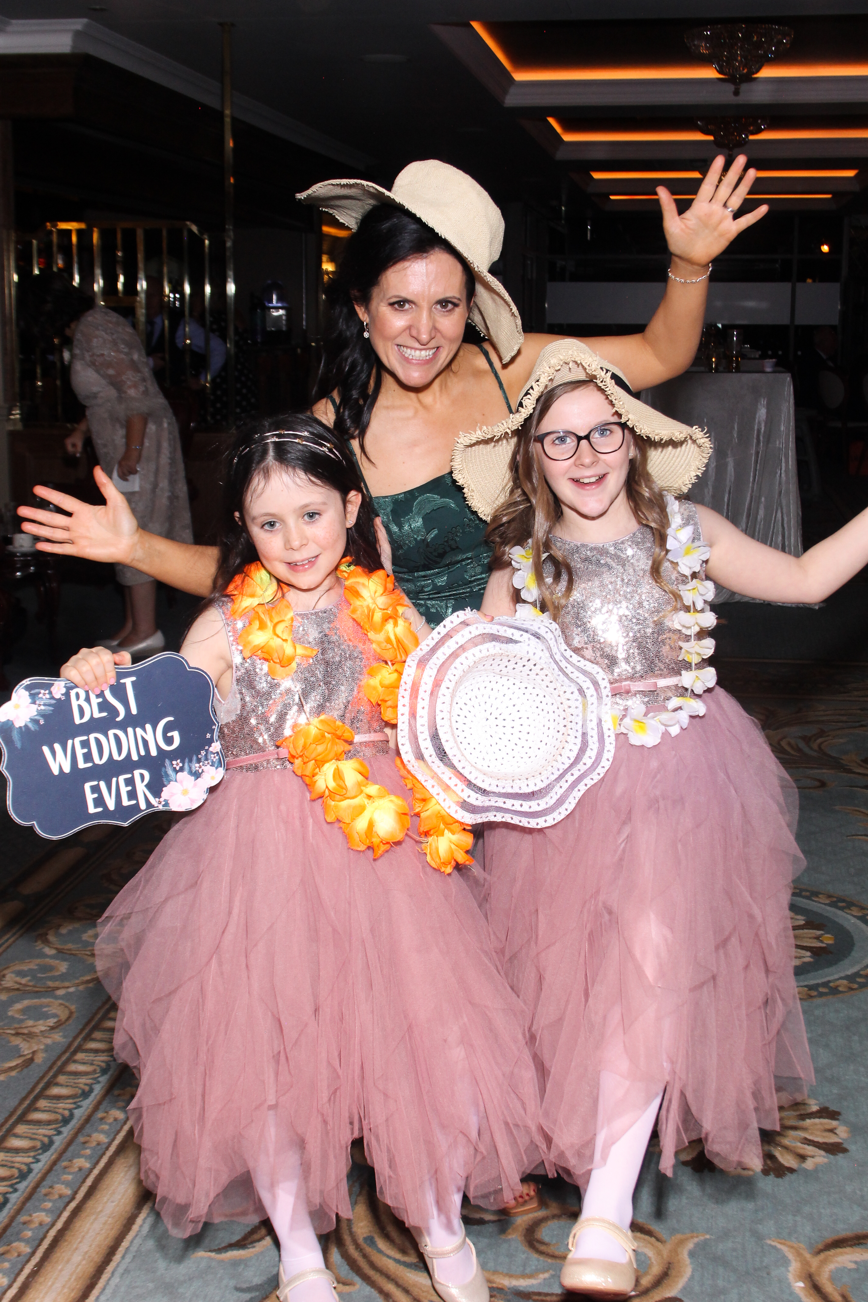 Cathal & Courtney | View more photos from the event at gallery.snapmagic.ie/u/SnapMagic/Cathal-Courtney