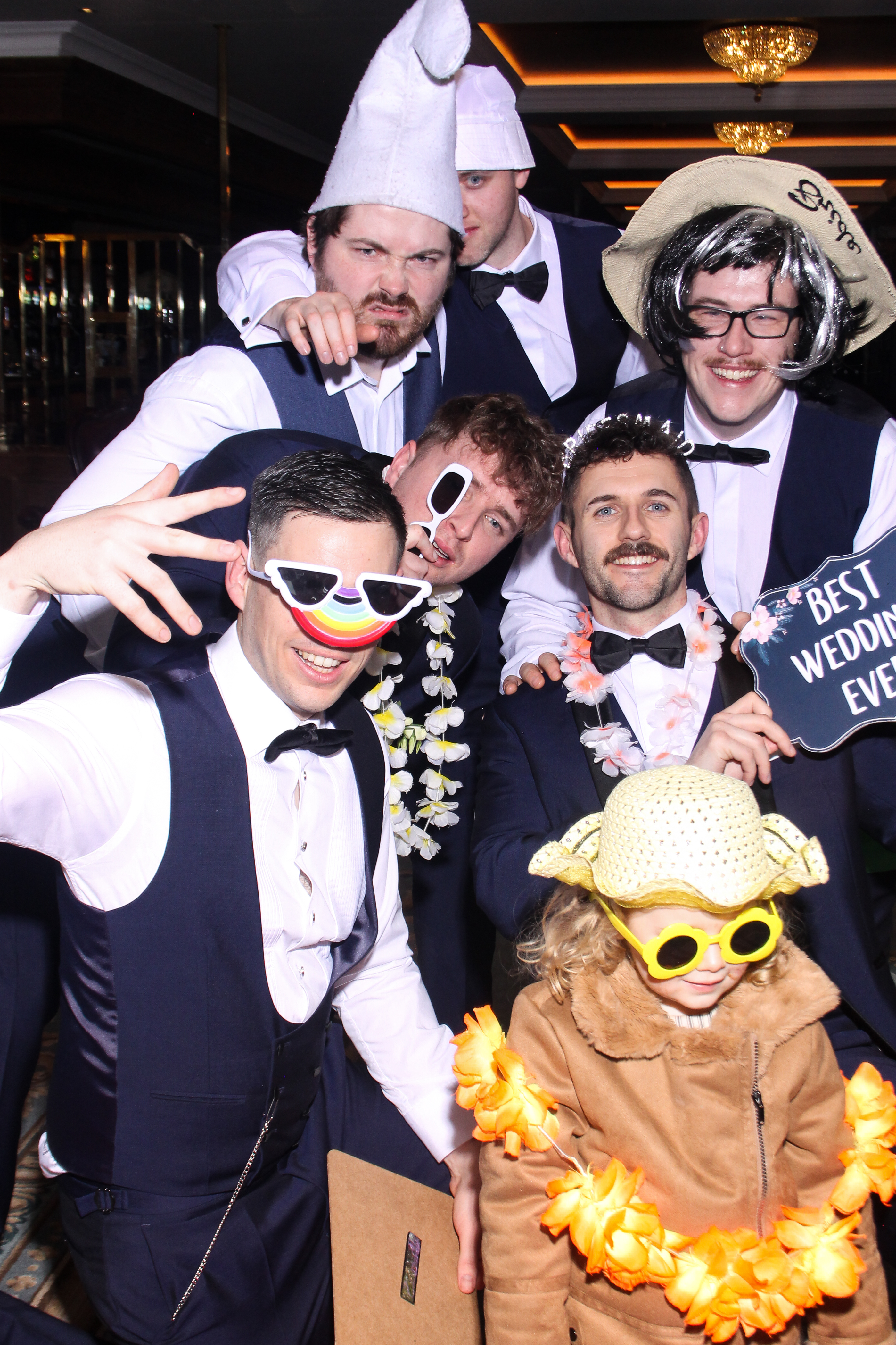 Cathal & Courtney | View more photos from the event at gallery.snapmagic.ie/u/SnapMagic/Cathal-Courtney