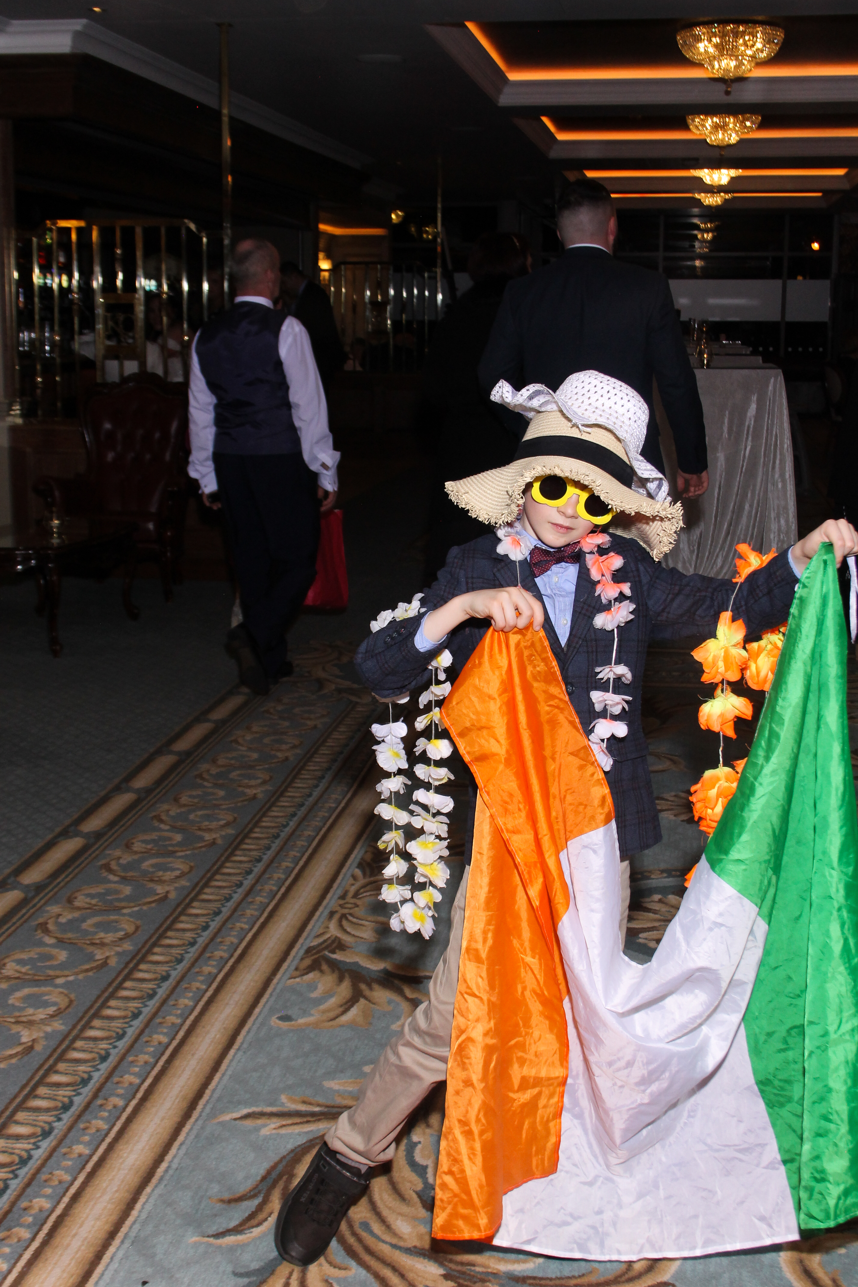 Cathal & Courtney | View more photos from the event at gallery.snapmagic.ie/u/SnapMagic/Cathal-Courtney