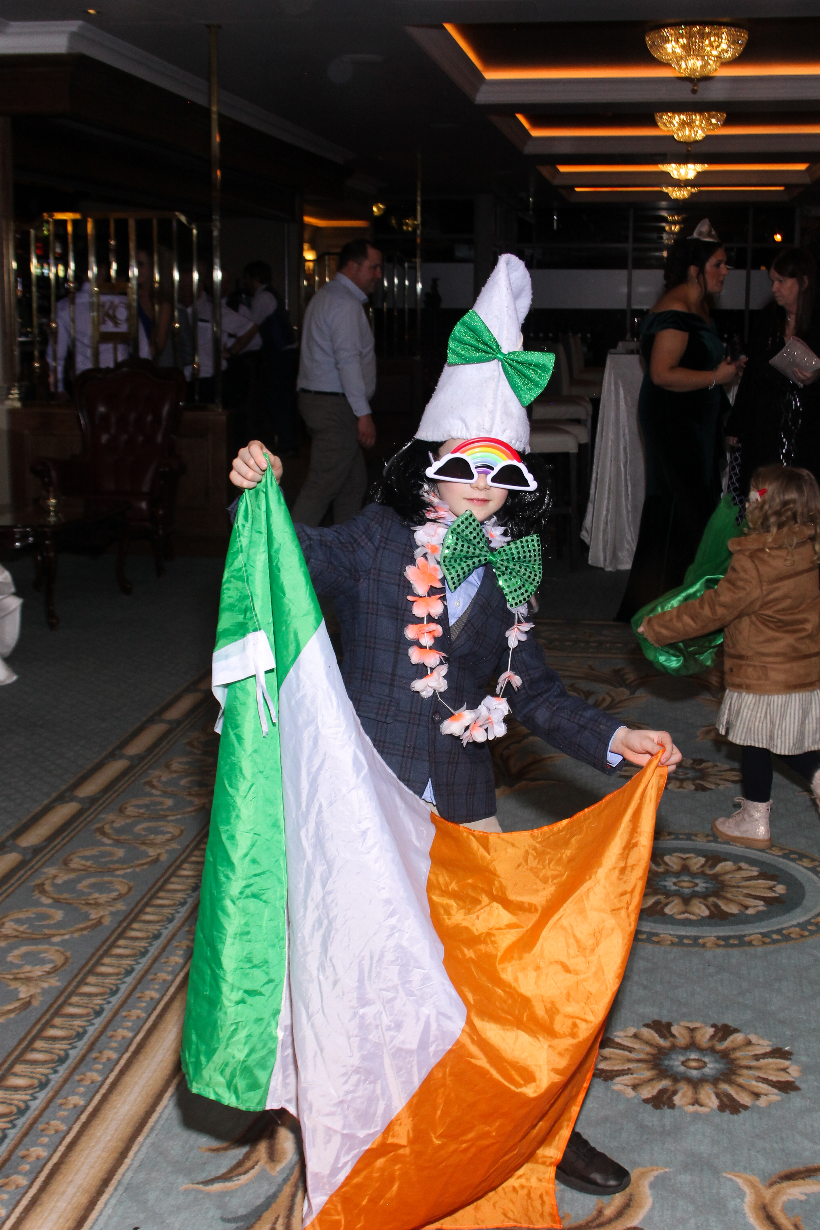 Cathal & Courtney | View more photos from the event at gallery.snapmagic.ie/u/SnapMagic/Cathal-Courtney