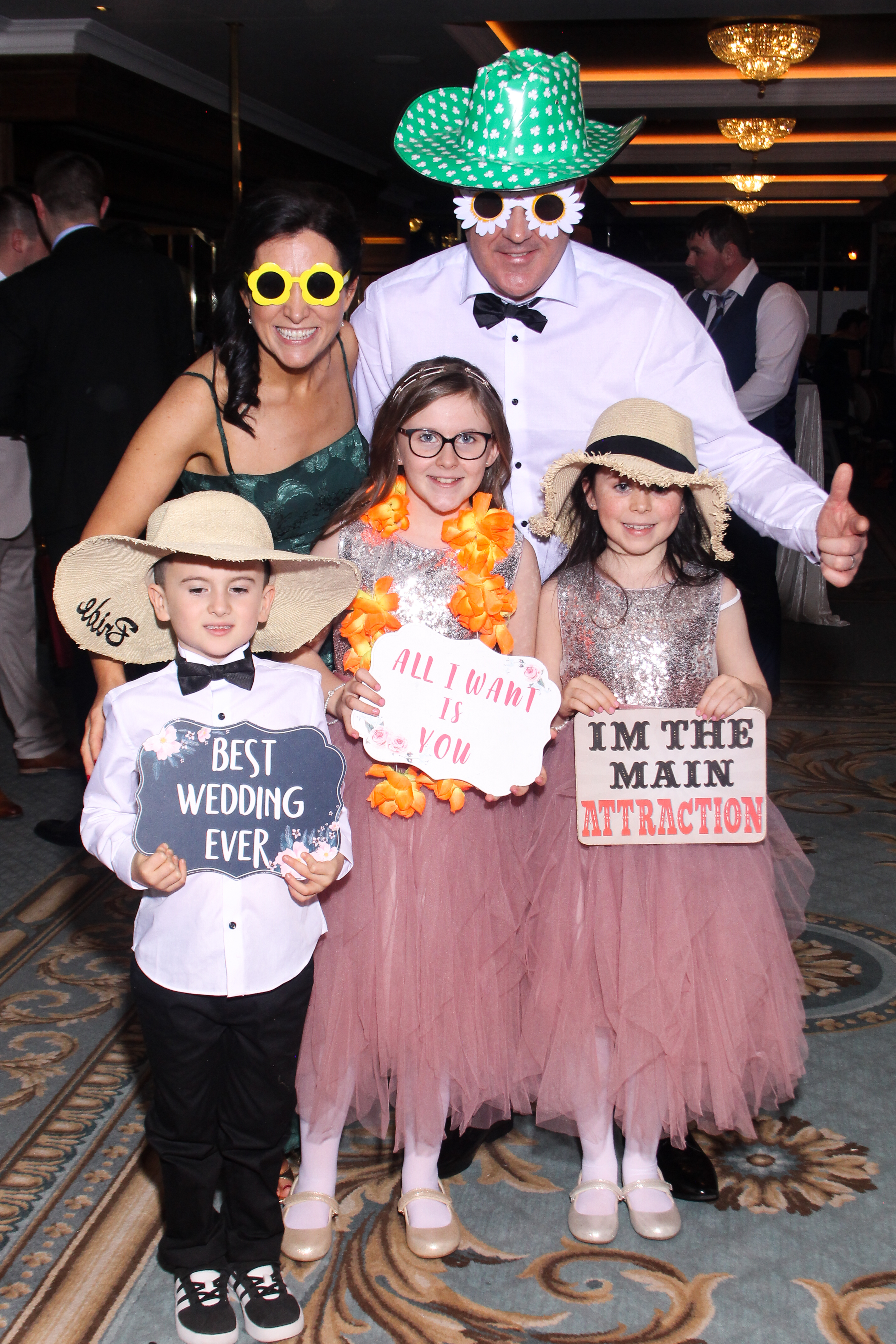 Cathal & Courtney | View more photos from the event at gallery.snapmagic.ie/u/SnapMagic/Cathal-Courtney