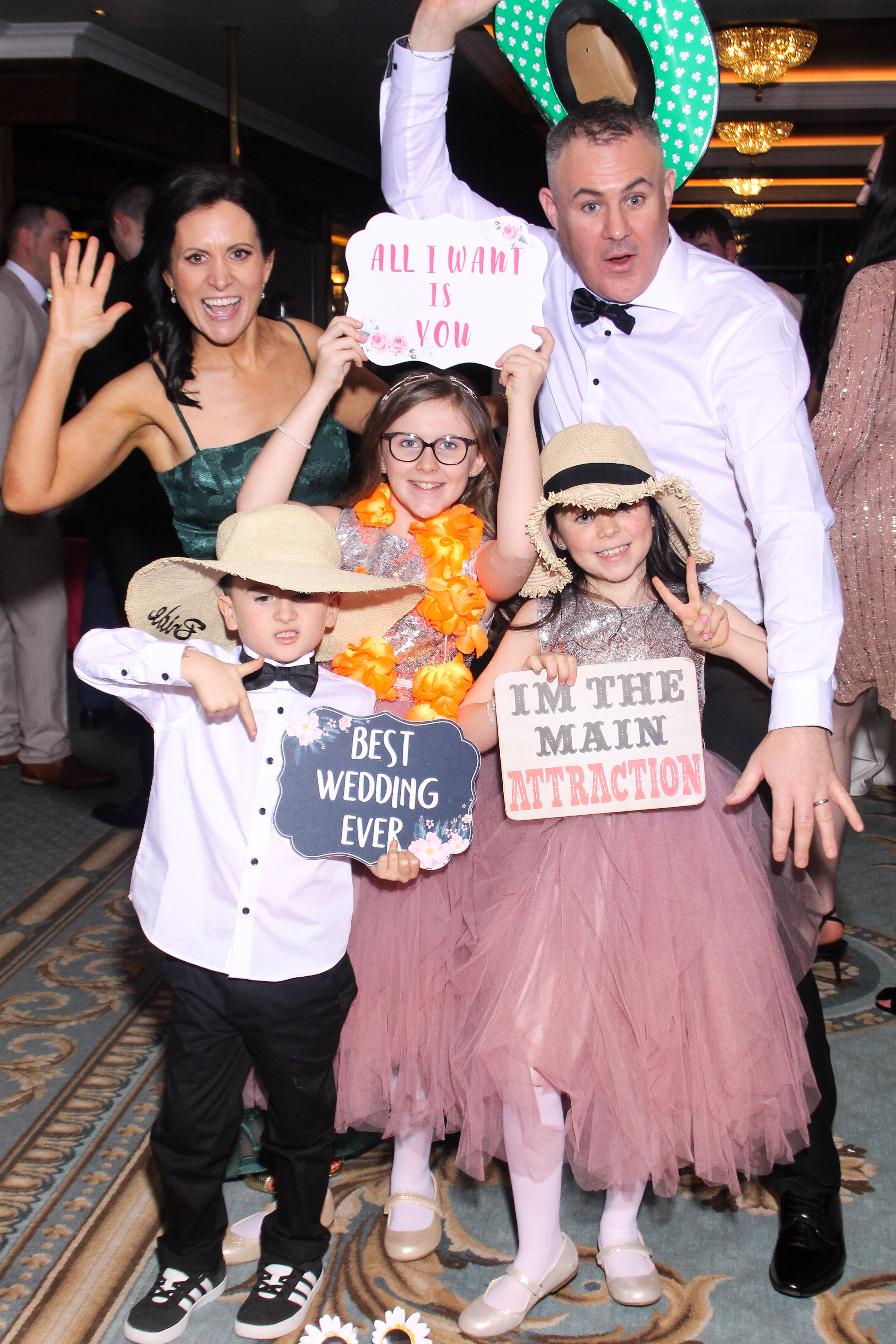 Cathal & Courtney | View more photos from the event at gallery.snapmagic.ie/u/SnapMagic/Cathal-Courtney