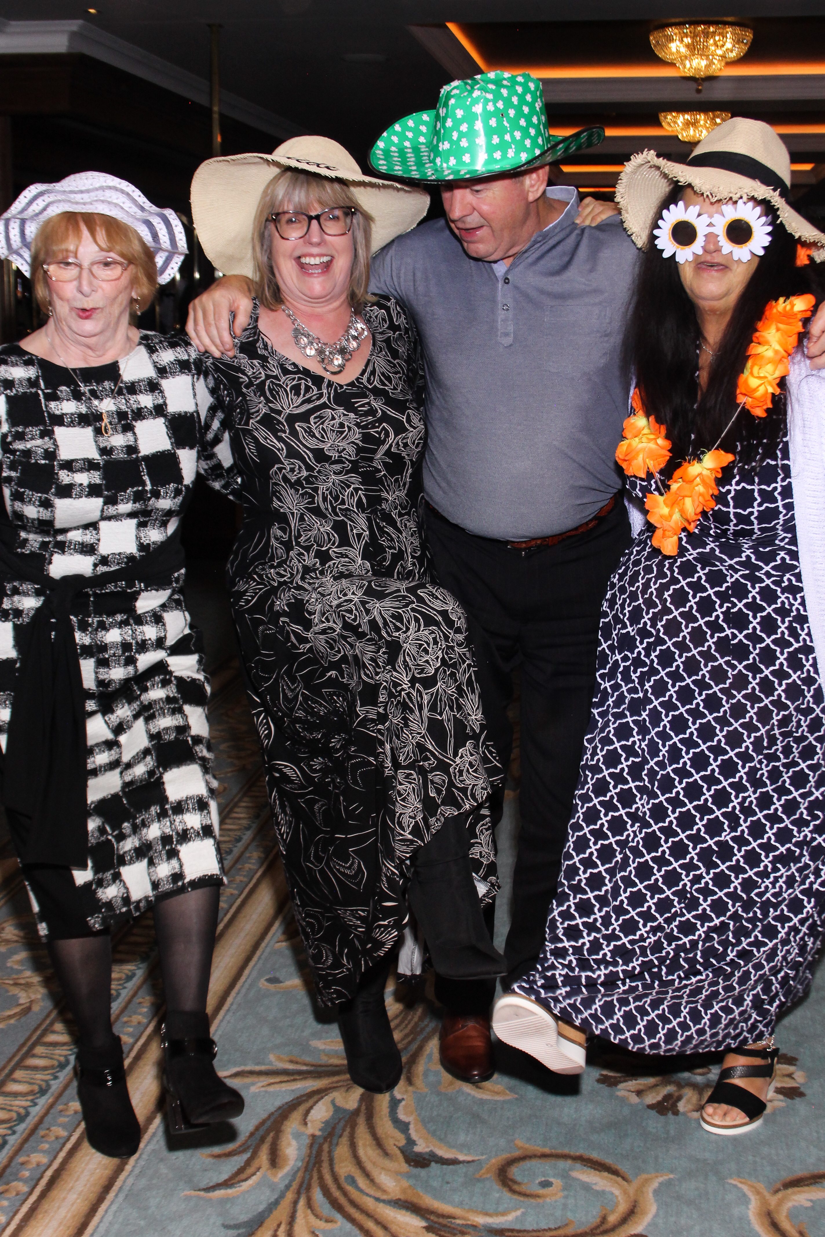 Cathal & Courtney | View more photos from the event at gallery.snapmagic.ie/u/SnapMagic/Cathal-Courtney