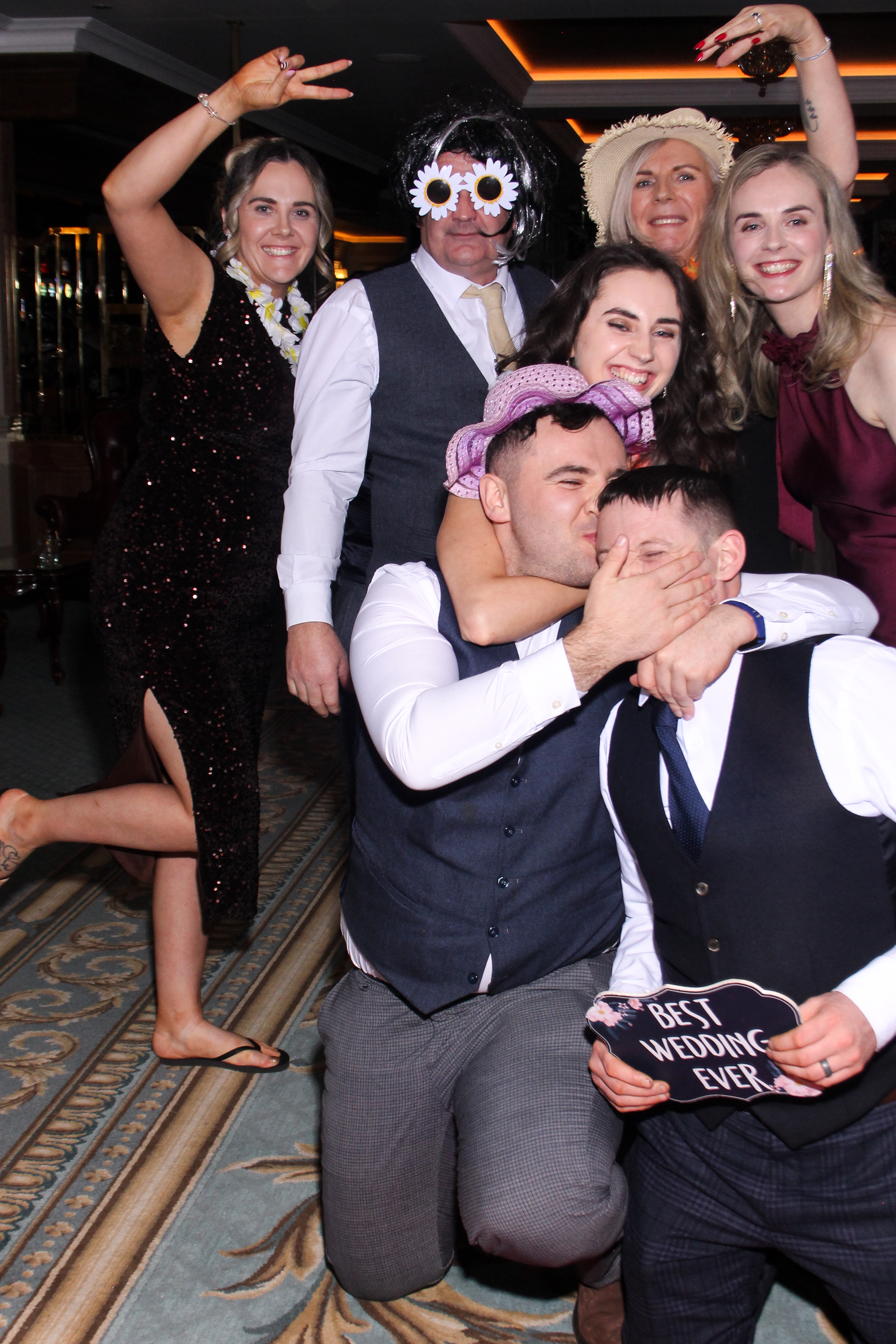 Cathal & Courtney | View more photos from the event at gallery.snapmagic.ie/u/SnapMagic/Cathal-Courtney