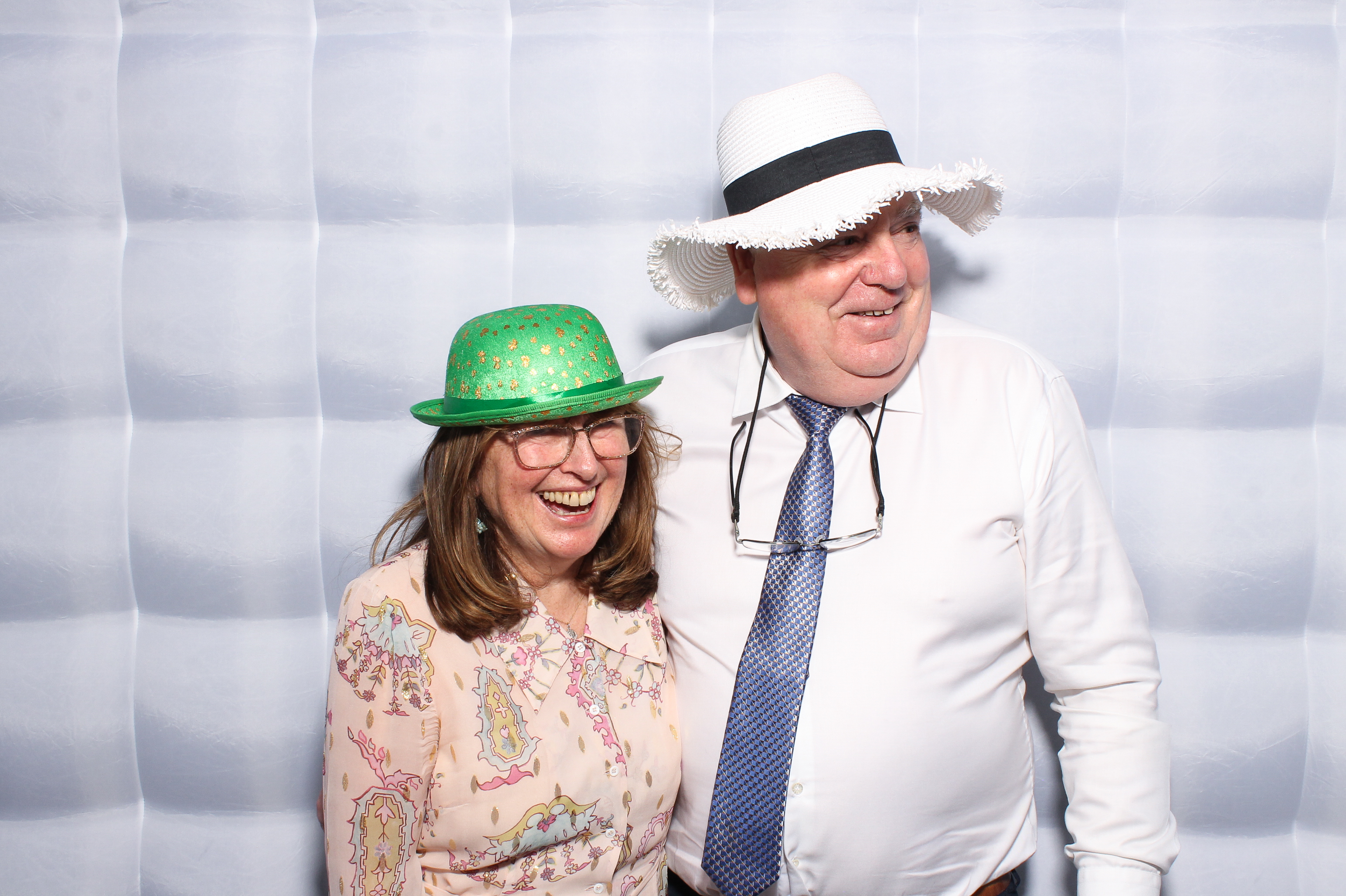 Collan & Meadb | View more photos from the event at gallery.snapmagic.ie/u/SnapMagic/Collan-Meadb