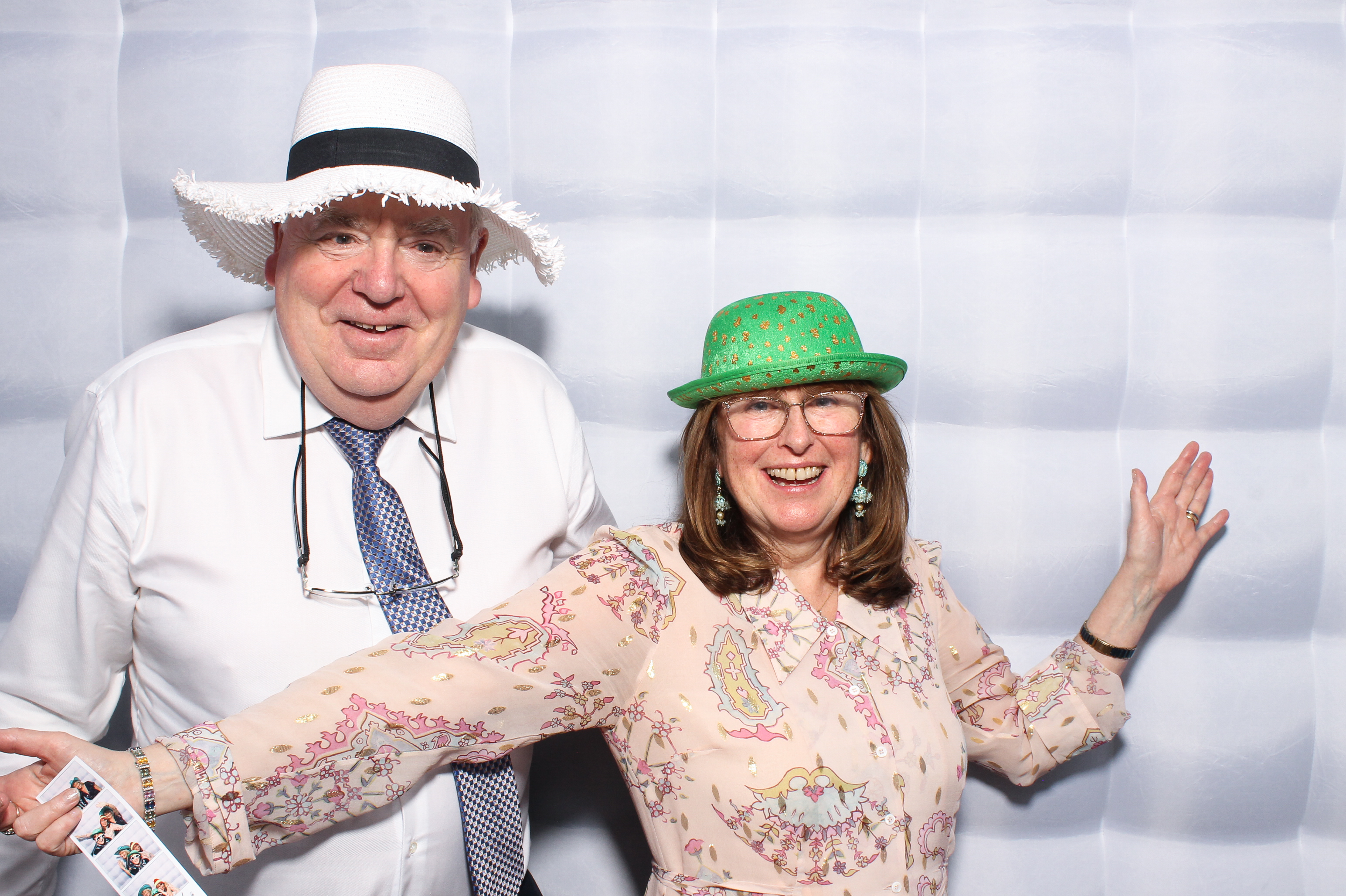 Collan & Meadb | View more photos from the event at gallery.snapmagic.ie/u/SnapMagic/Collan-Meadb