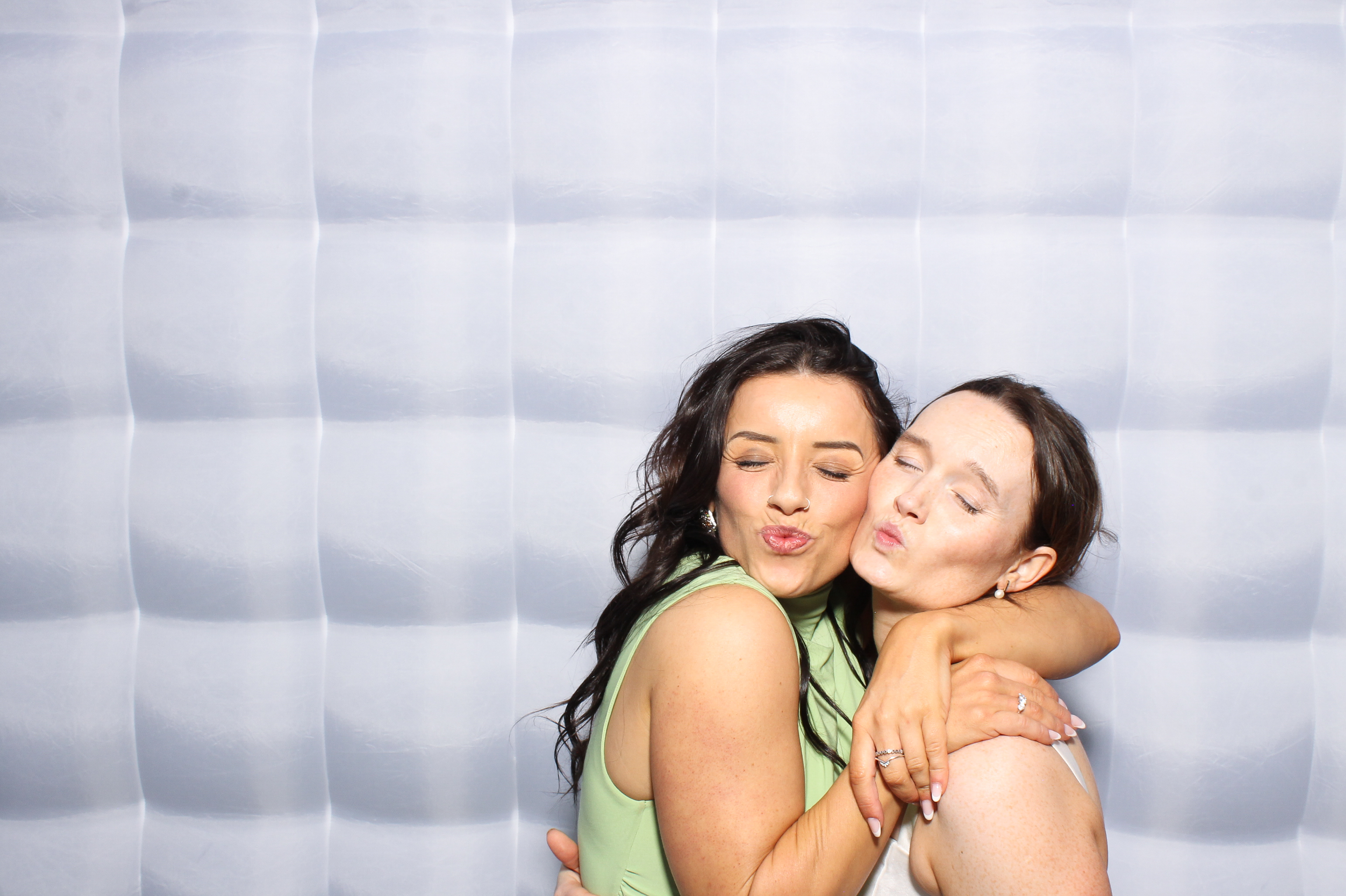 Collan & Meadb | View more photos from the event at gallery.snapmagic.ie/u/SnapMagic/Collan-Meadb