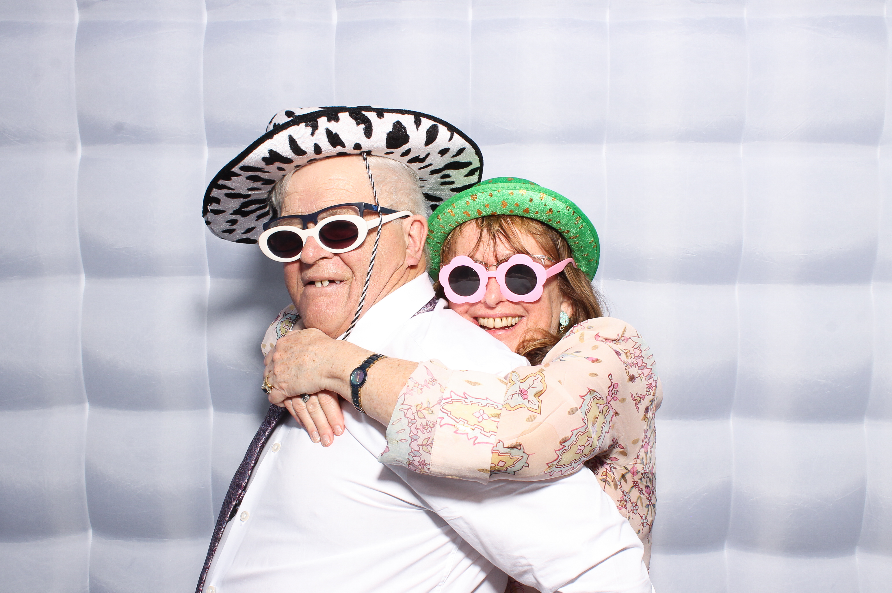 Collan & Meadb | View more photos from the event at gallery.snapmagic.ie/u/SnapMagic/Collan-Meadb