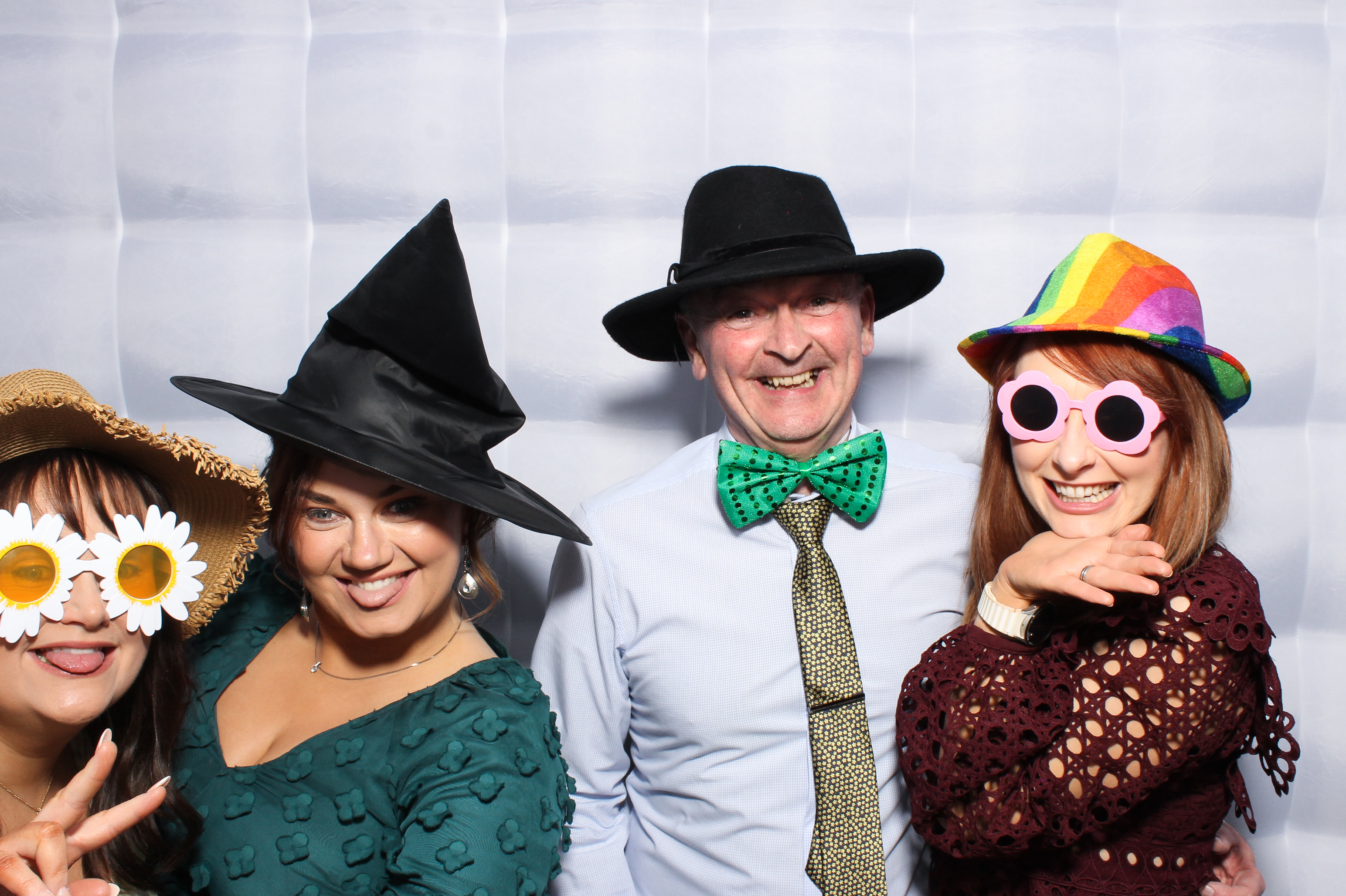 Collan & Meadb | View more photos from the event at gallery.snapmagic.ie/u/SnapMagic/Collan-Meadb