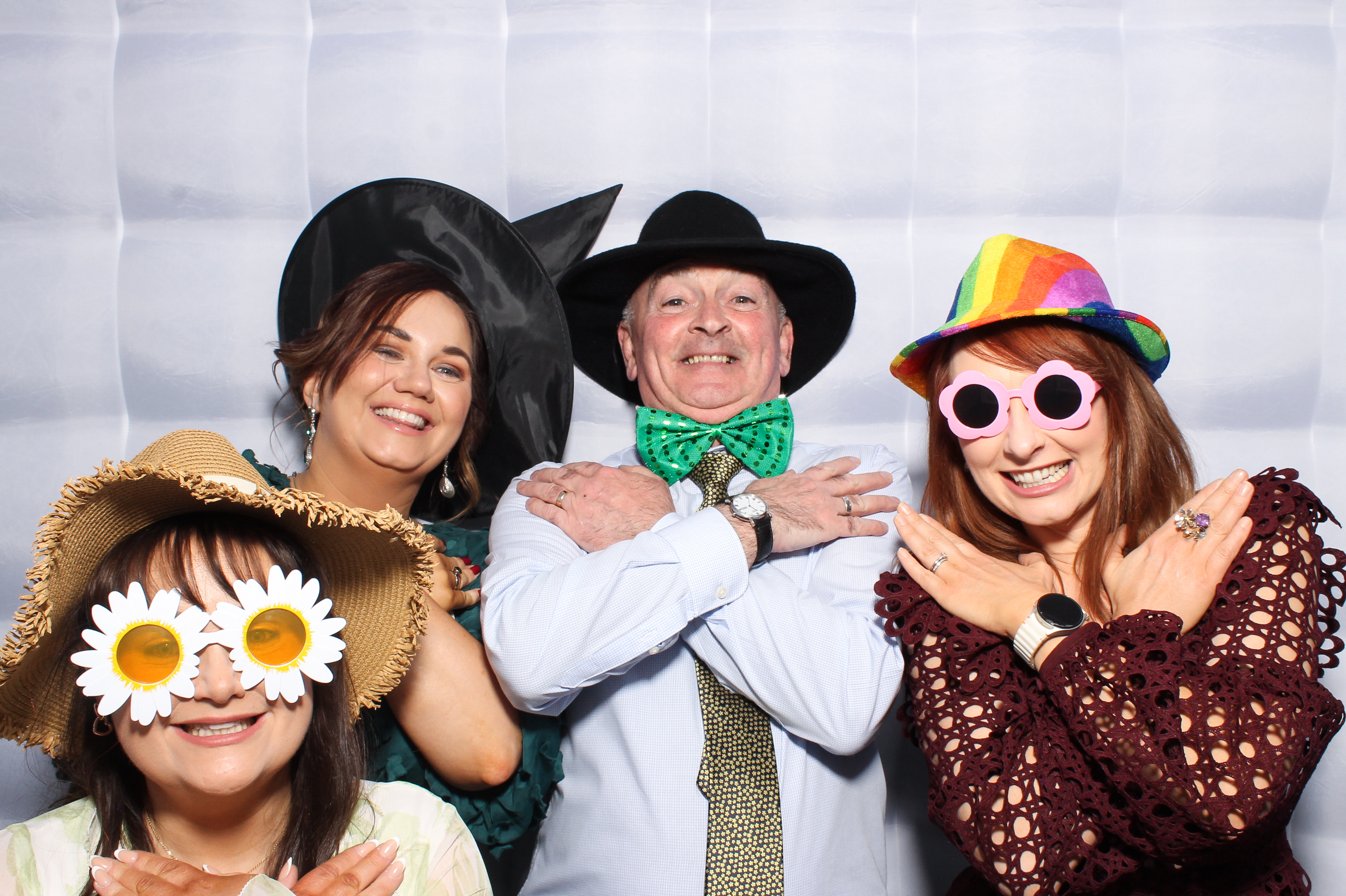 Collan & Meadb | View more photos from the event at gallery.snapmagic.ie/u/SnapMagic/Collan-Meadb