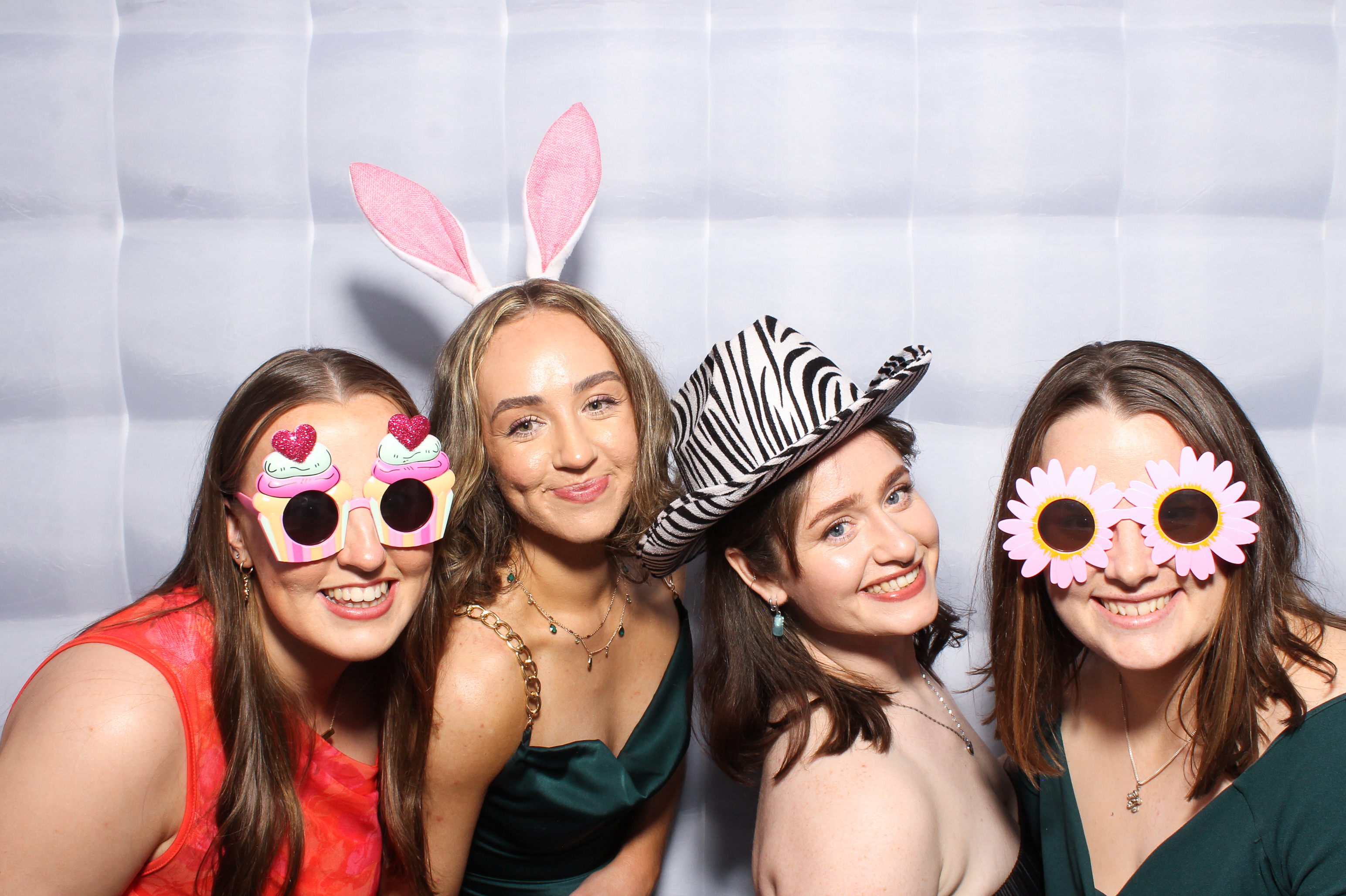 Collan & Meadb | View more photos from the event at gallery.snapmagic.ie/u/SnapMagic/Collan-Meadb