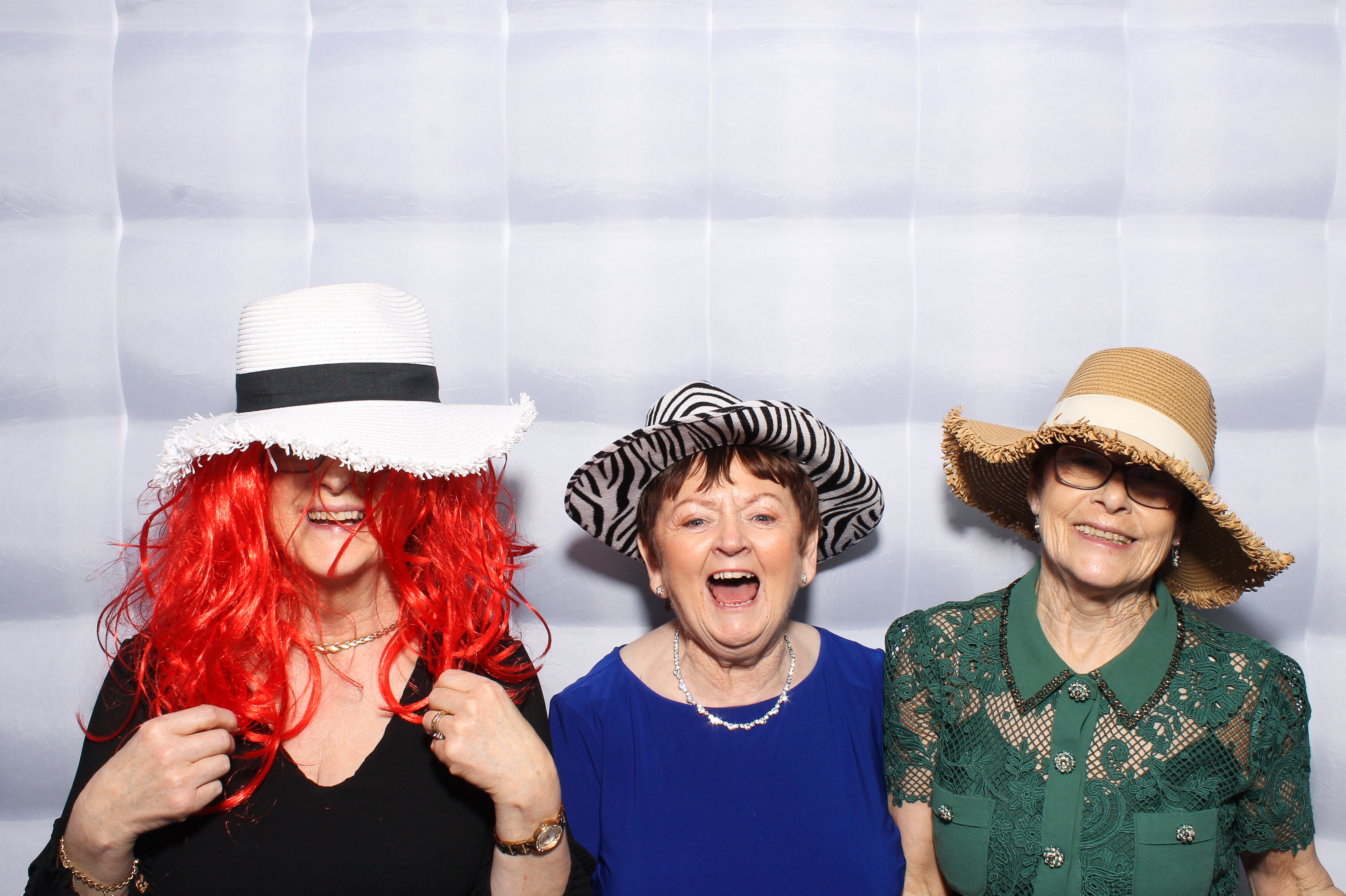 Collan & Meadb | View more photos from the event at gallery.snapmagic.ie/u/SnapMagic/Collan-Meadb