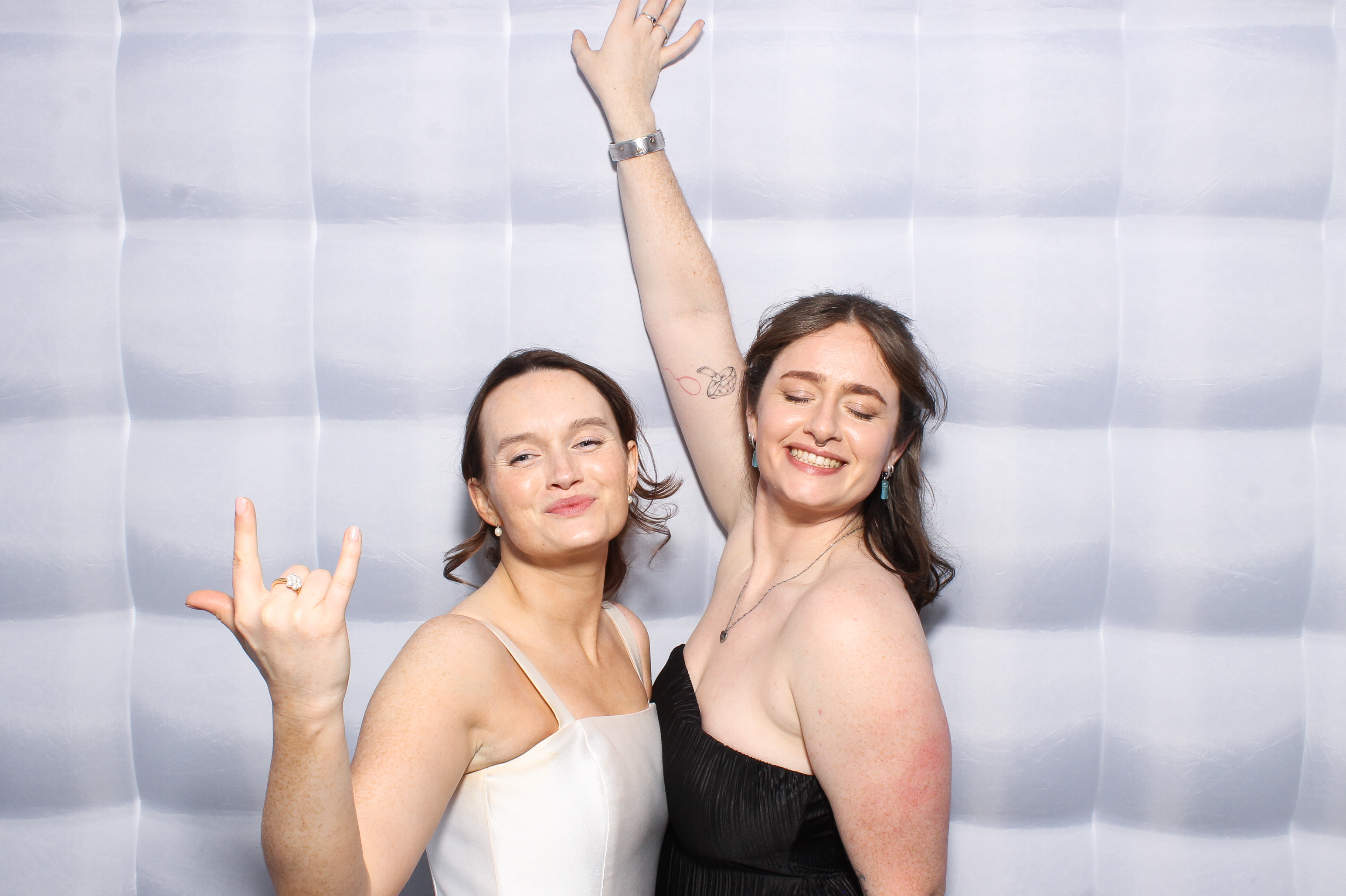 Collan & Meadb | View more photos from the event at gallery.snapmagic.ie/u/SnapMagic/Collan-Meadb