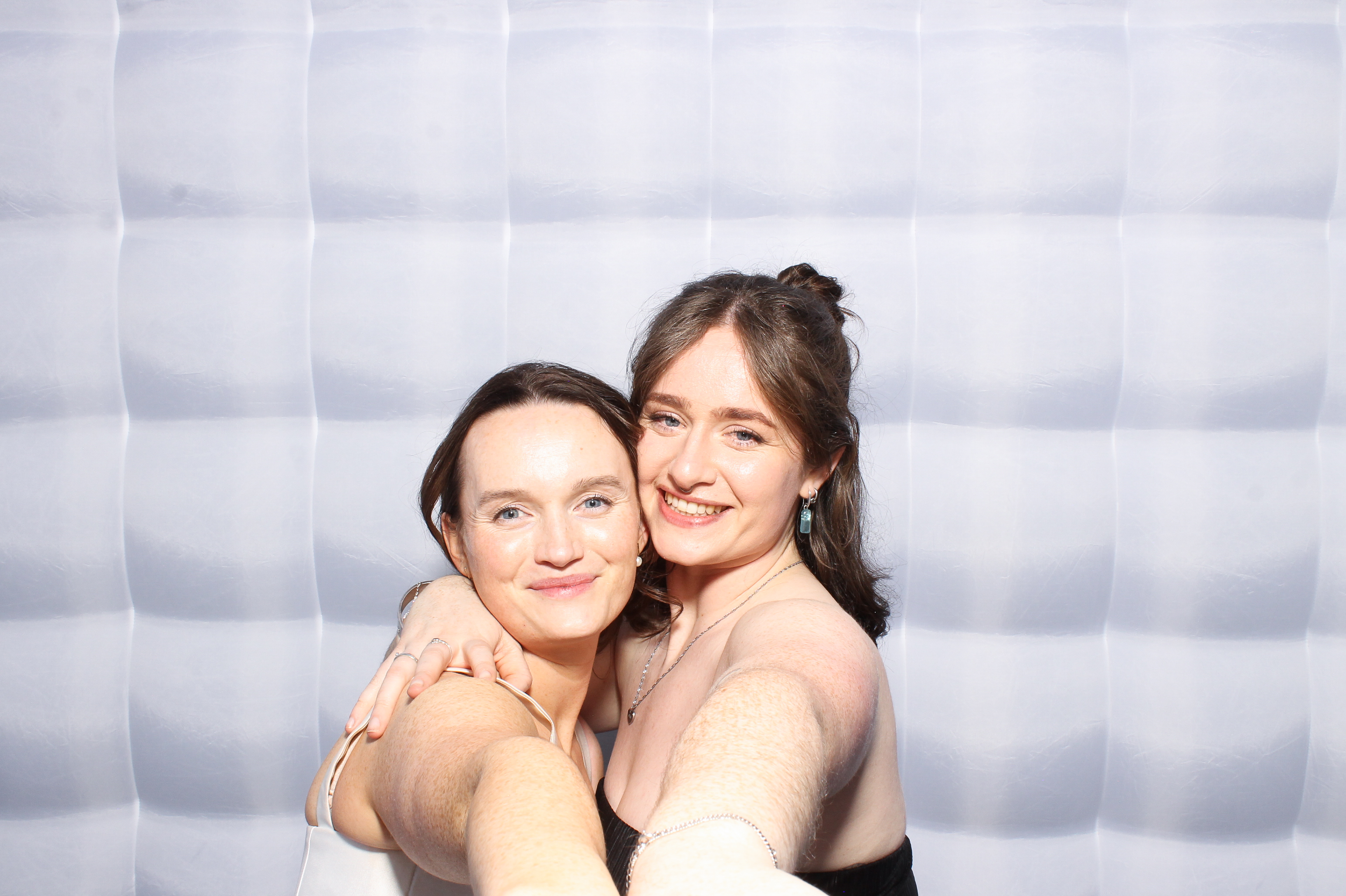 Collan & Meadb | View more photos from the event at gallery.snapmagic.ie/u/SnapMagic/Collan-Meadb