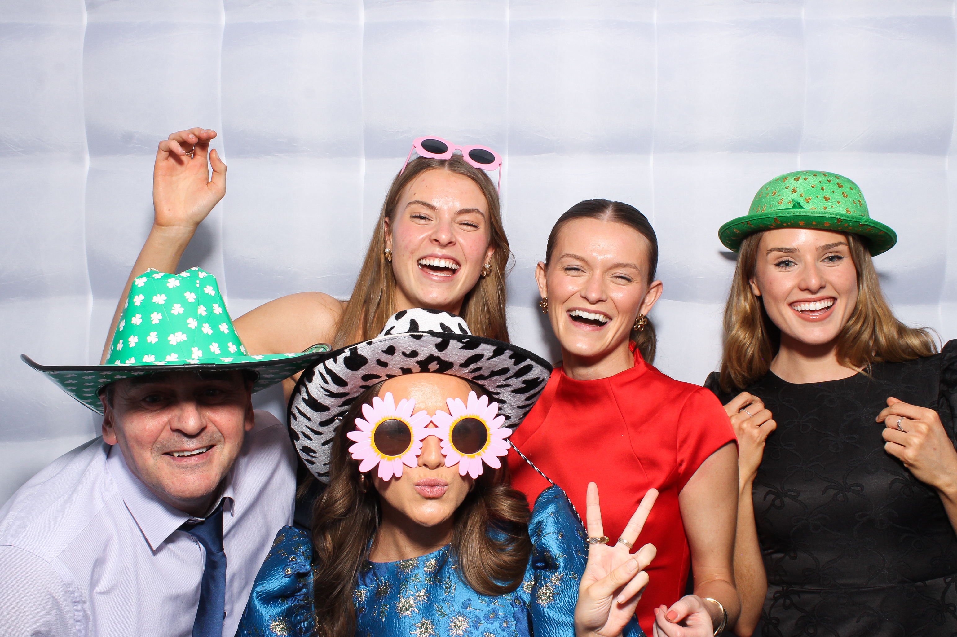 Collan & Meadb | View more photos from the event at gallery.snapmagic.ie/u/SnapMagic/Collan-Meadb