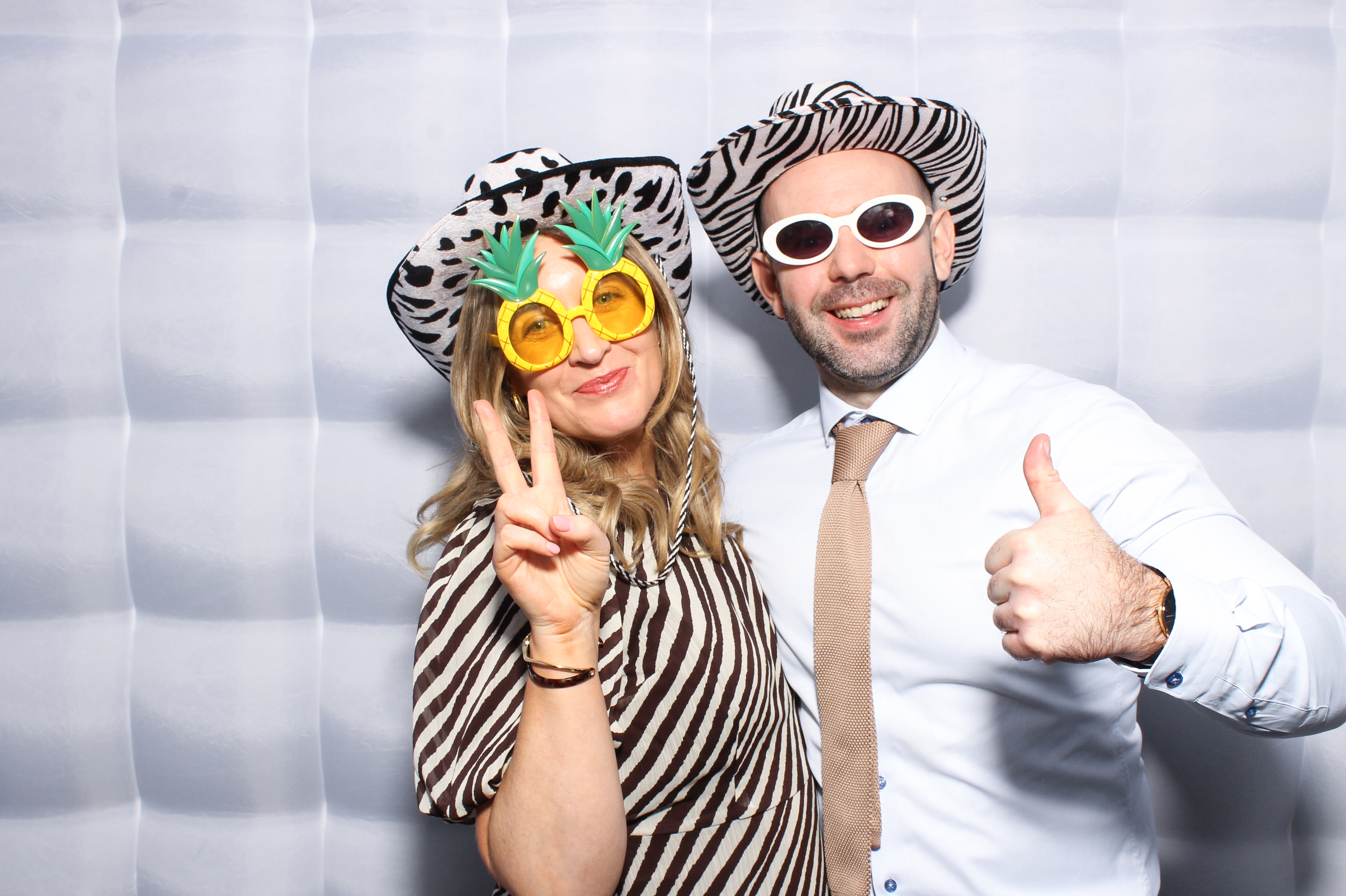 Collan & Meadb | View more photos from the event at gallery.snapmagic.ie/u/SnapMagic/Collan-Meadb