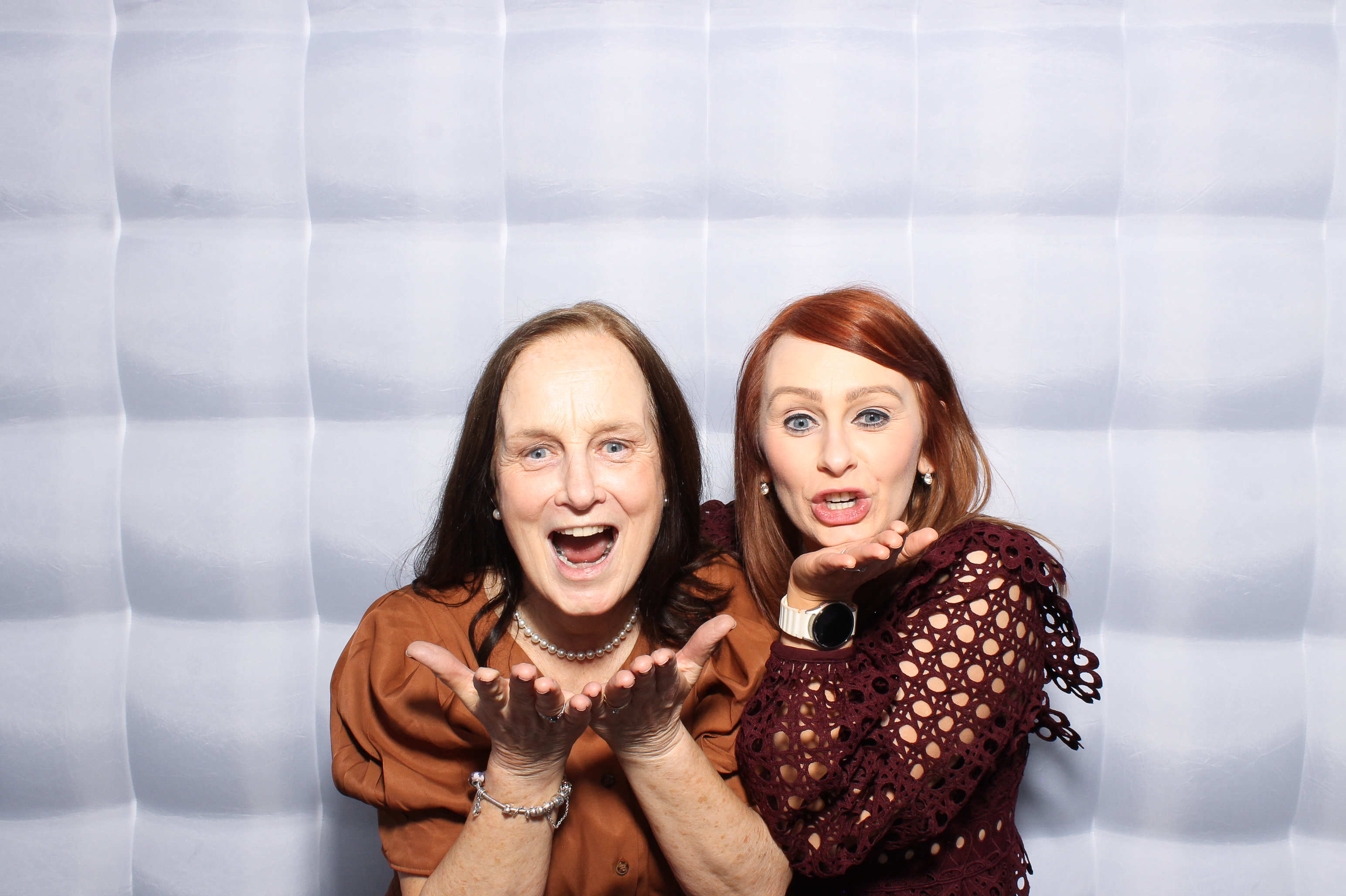 Collan & Meadb | View more photos from the event at gallery.snapmagic.ie/u/SnapMagic/Collan-Meadb