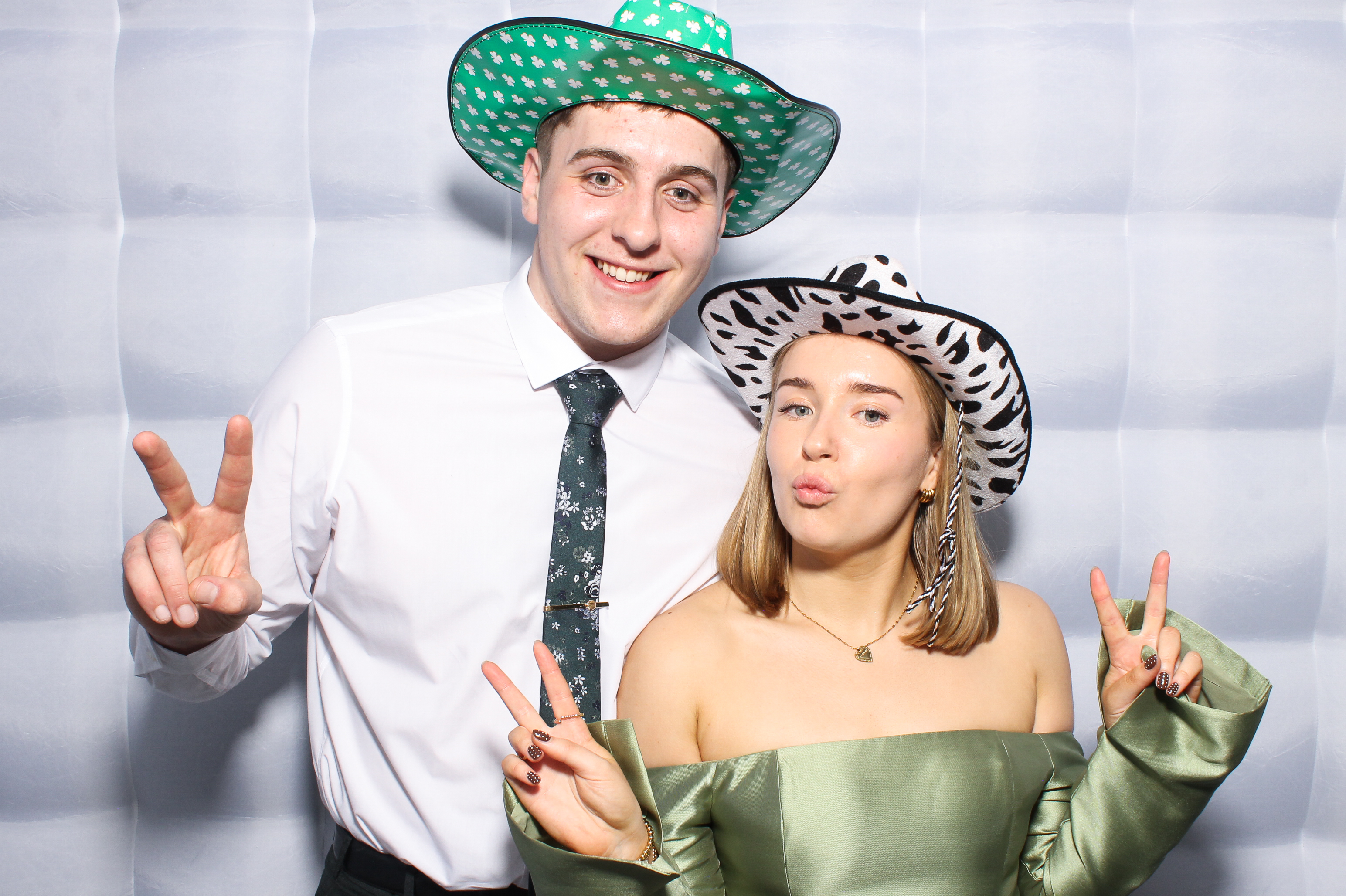 Collan & Meadb | View more photos from the event at gallery.snapmagic.ie/u/SnapMagic/Collan-Meadb