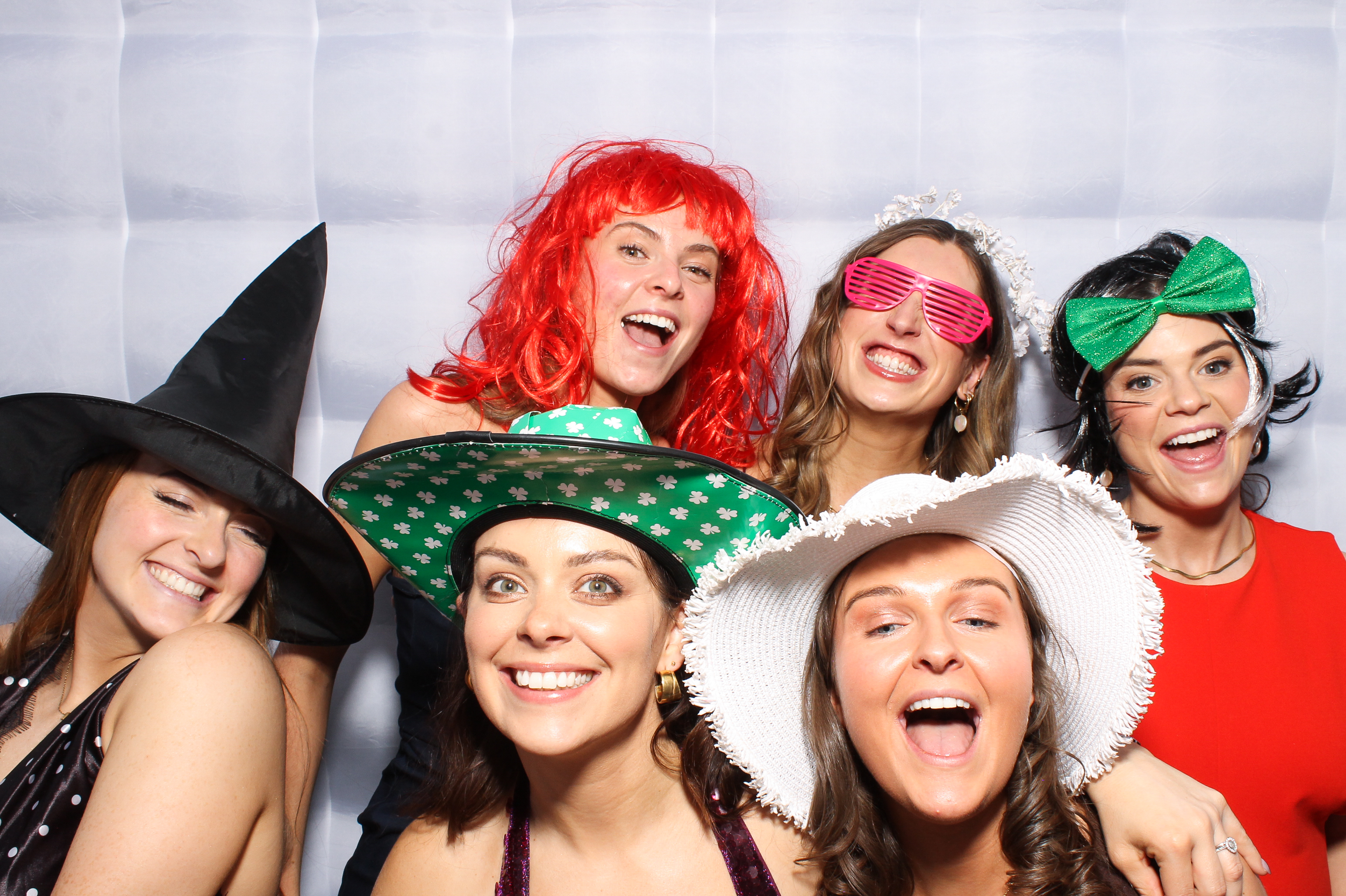 Collan & Meadb | View more photos from the event at gallery.snapmagic.ie/u/SnapMagic/Collan-Meadb