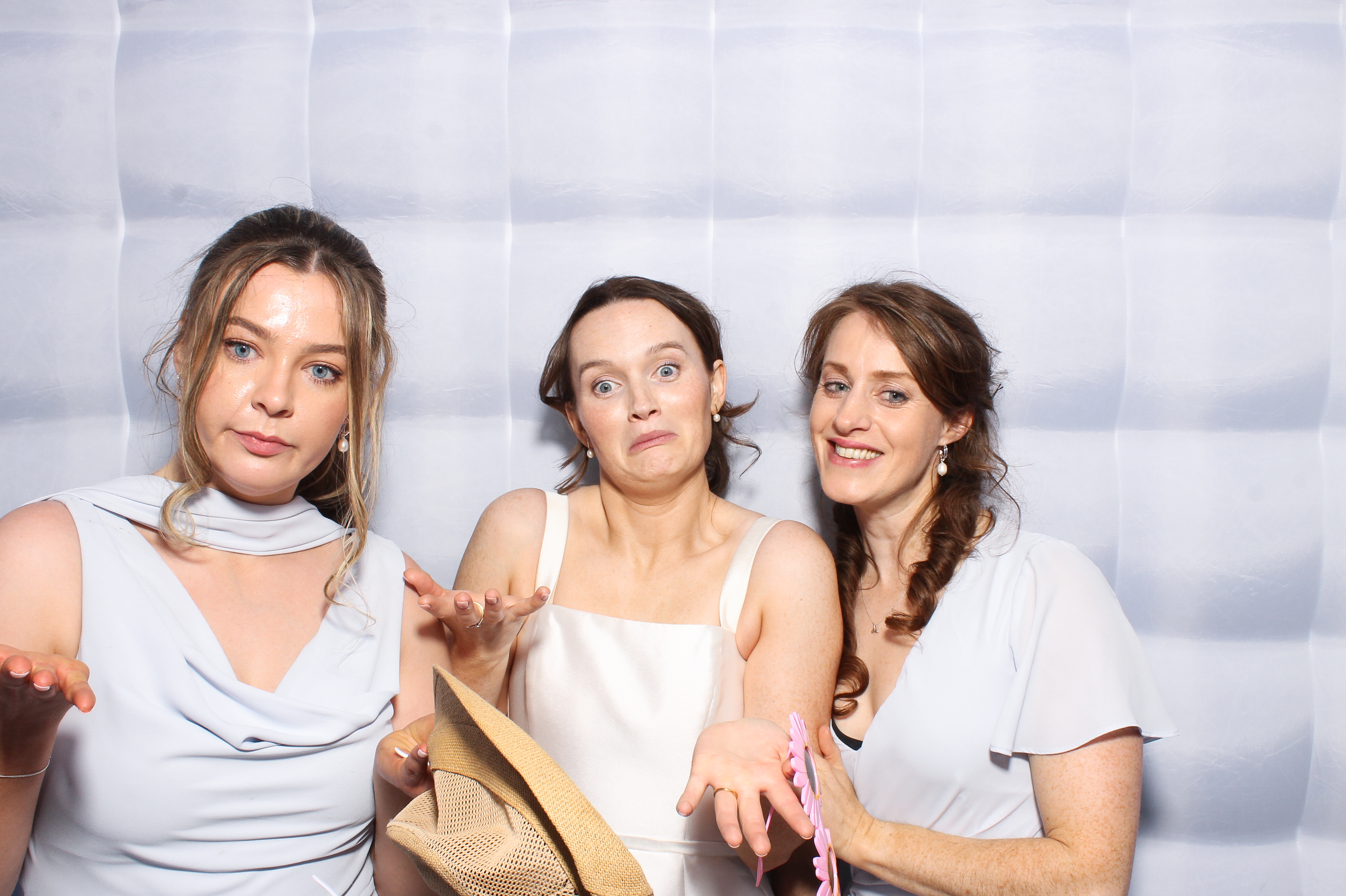 Collan & Meadb | View more photos from the event at gallery.snapmagic.ie/u/SnapMagic/Collan-Meadb