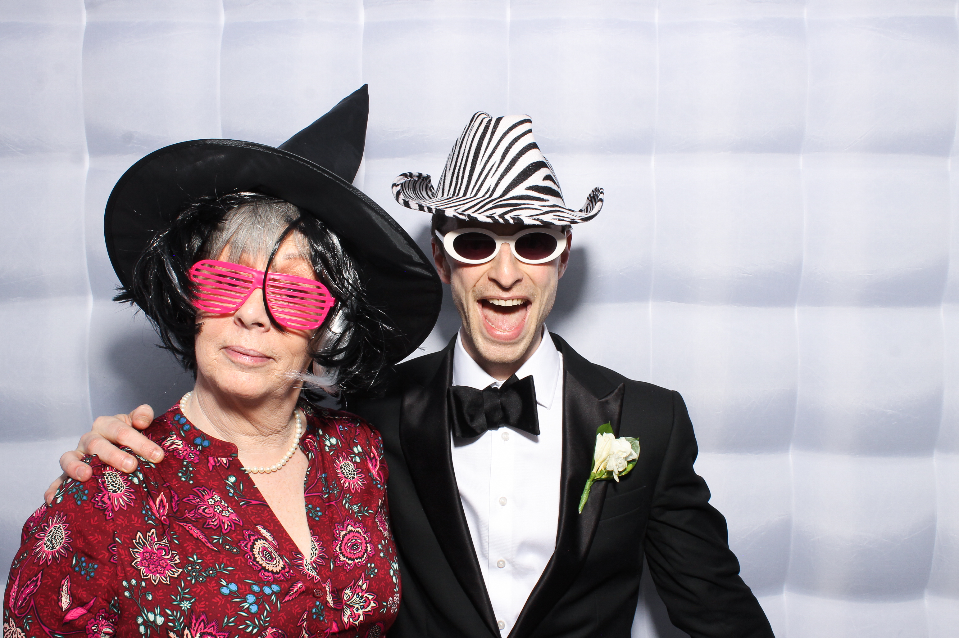 Collan & Meadb | View more photos from the event at gallery.snapmagic.ie/u/SnapMagic/Collan-Meadb