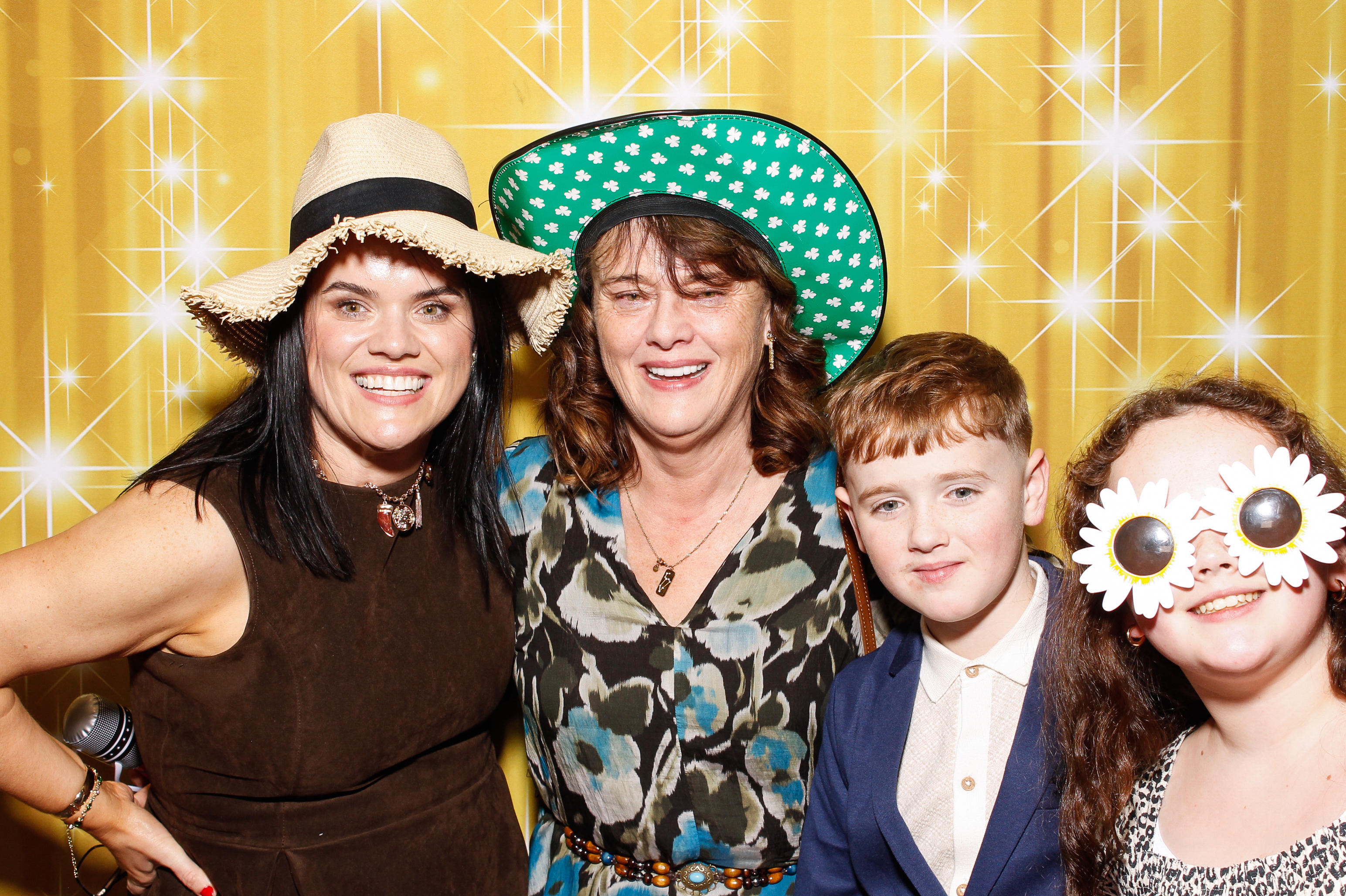 Diana & Keith | View more photos from the event at gallery.snapmagic.ie/u/SnapMagic/Diana-Keith