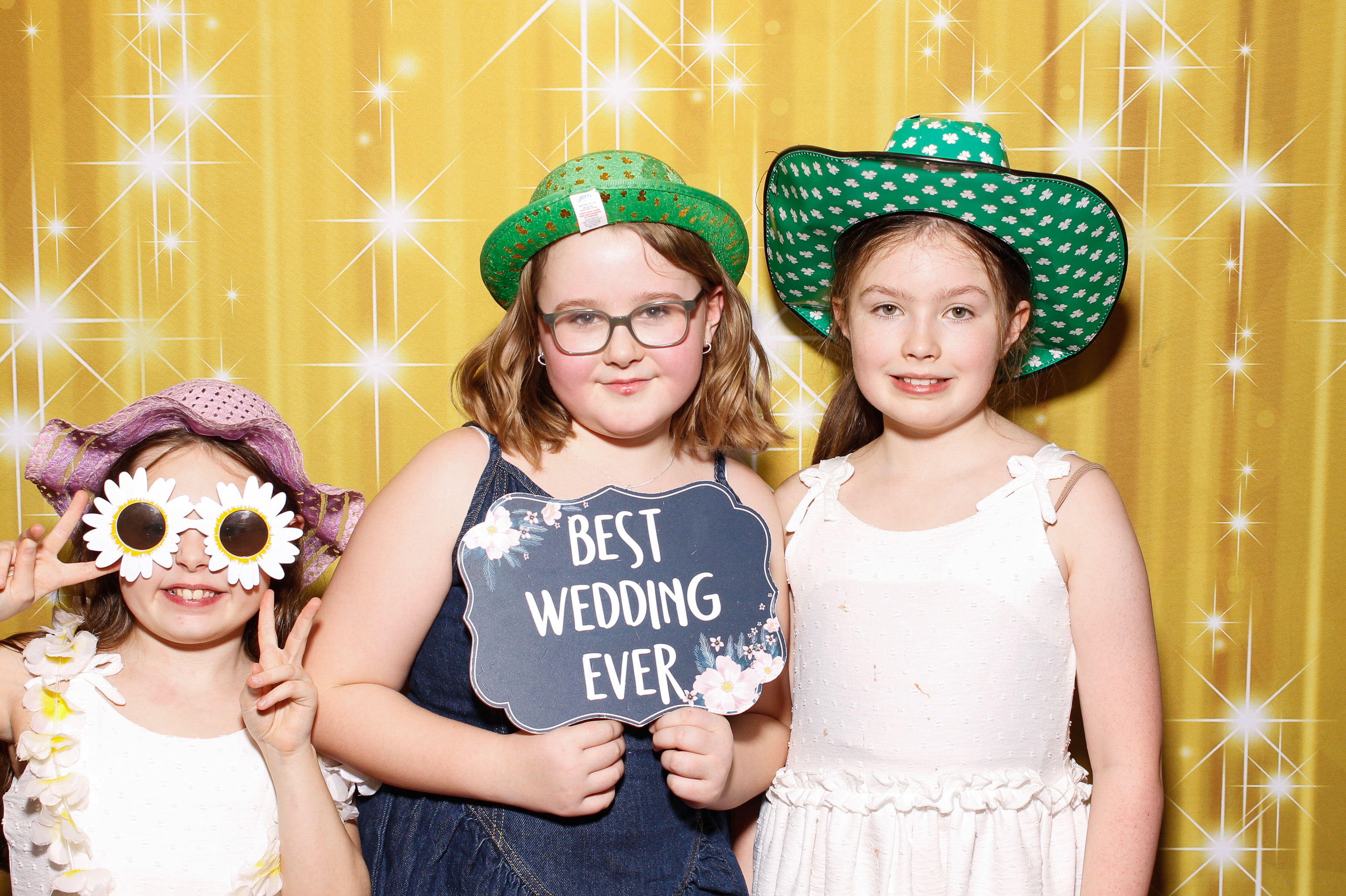 Diana & Keith | View more photos from the event at gallery.snapmagic.ie/u/SnapMagic/Diana-Keith