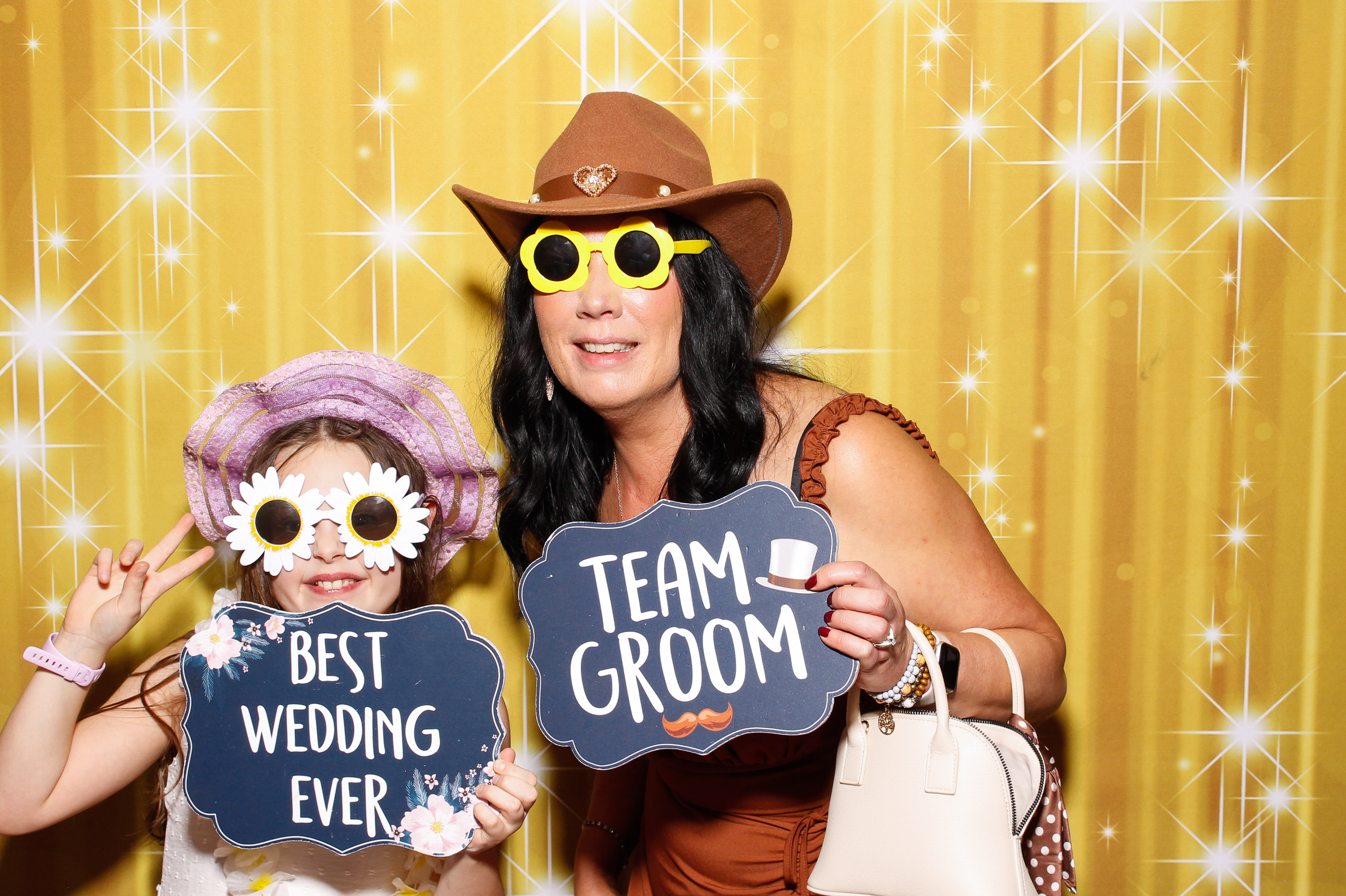 Diana & Keith | View more photos from the event at gallery.snapmagic.ie/u/SnapMagic/Diana-Keith