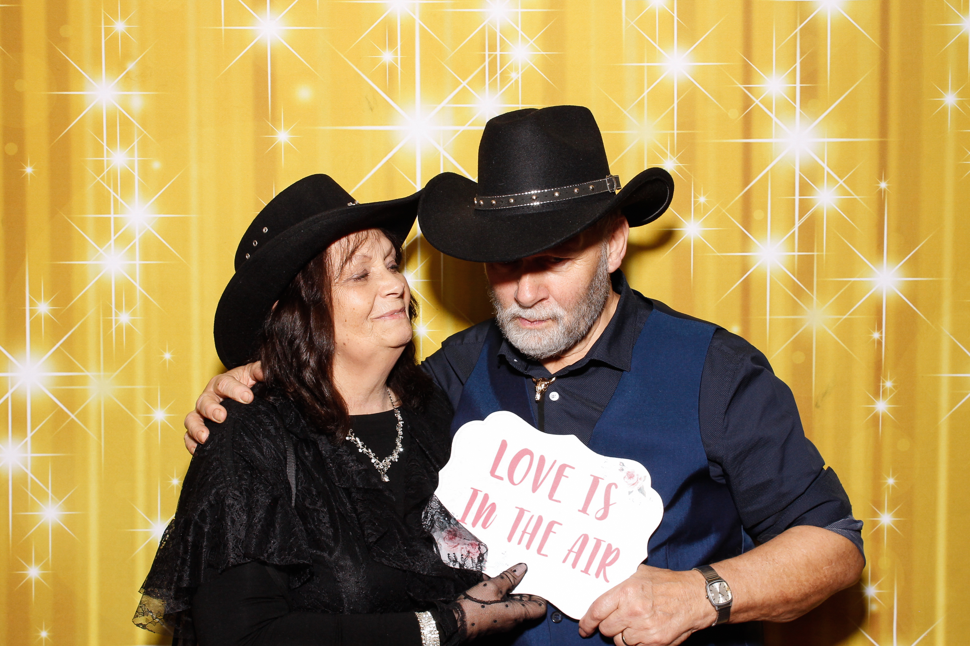 Diana & Keith | View more photos from the event at gallery.snapmagic.ie/u/SnapMagic/Diana-Keith