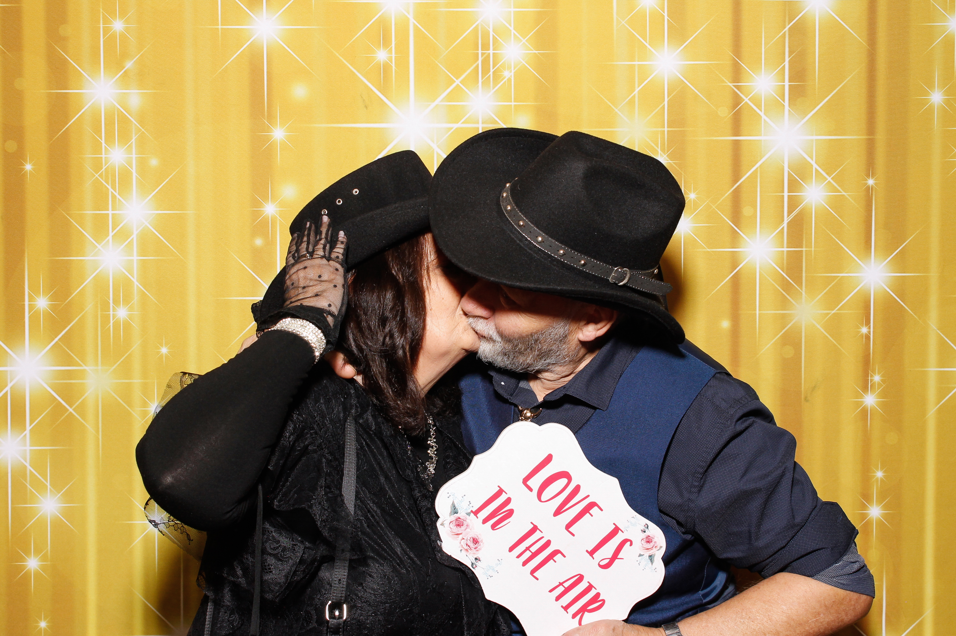 Diana & Keith | View more photos from the event at gallery.snapmagic.ie/u/SnapMagic/Diana-Keith